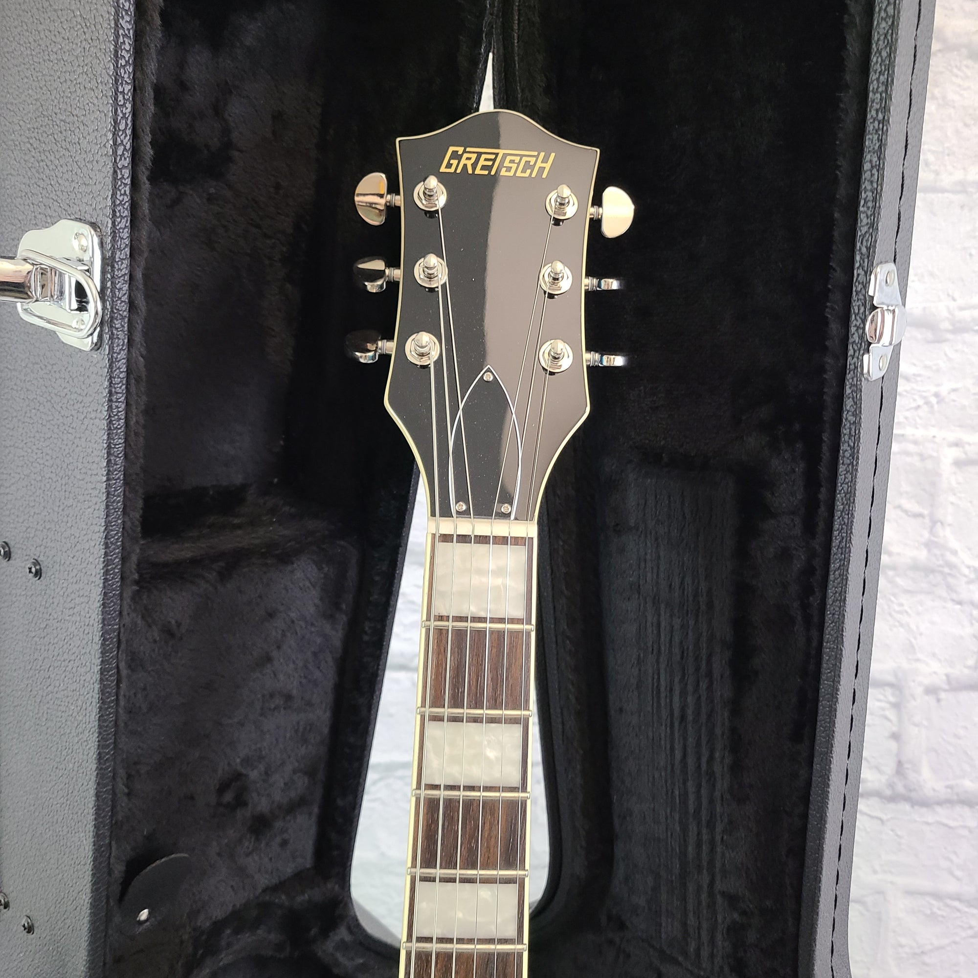 Gretsch G2622T Streamliner Center Block with Bigsby, BT-2S Pickups w/ case