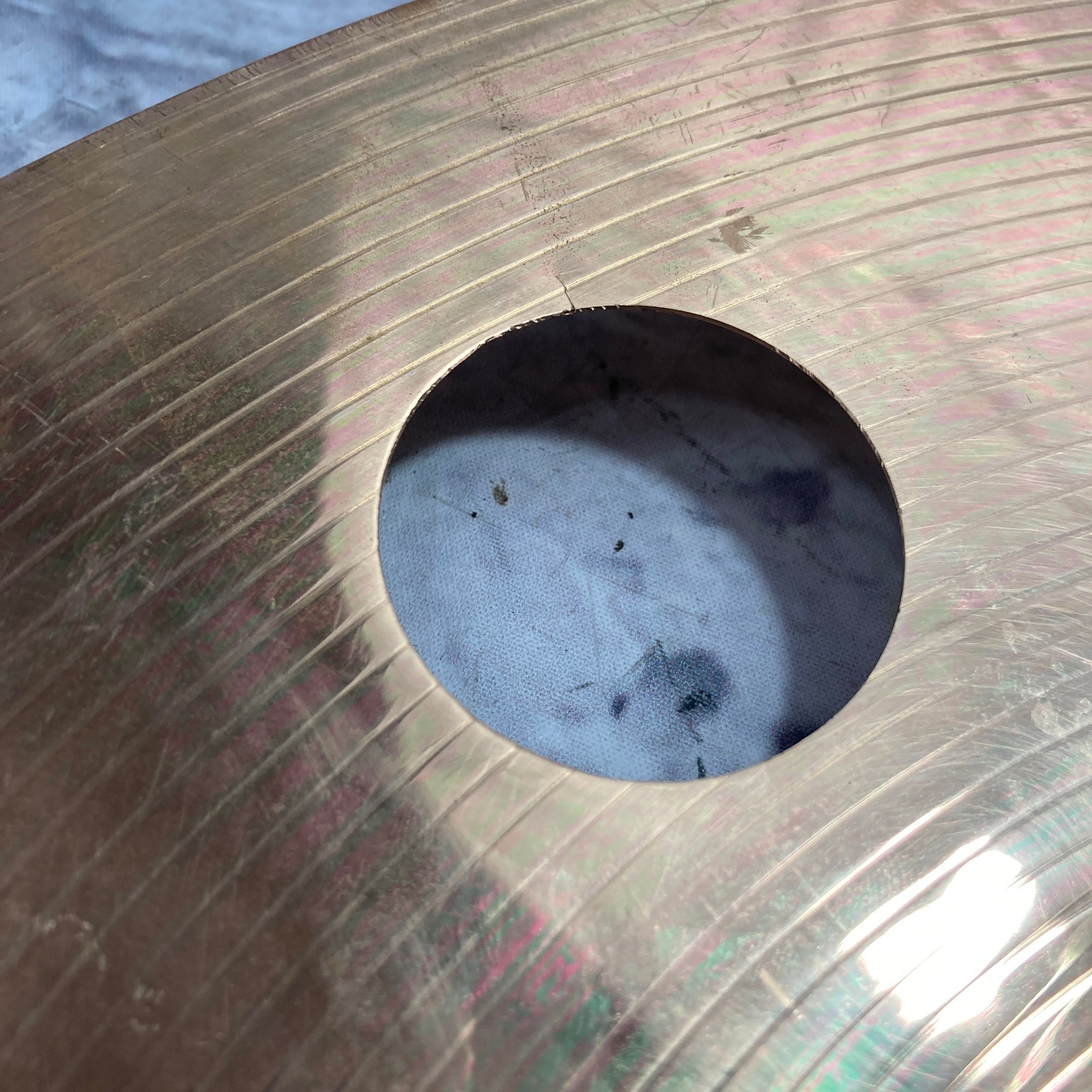 Sabian B8 Pro O-Zone 16 Crash Cymbal (cracked)