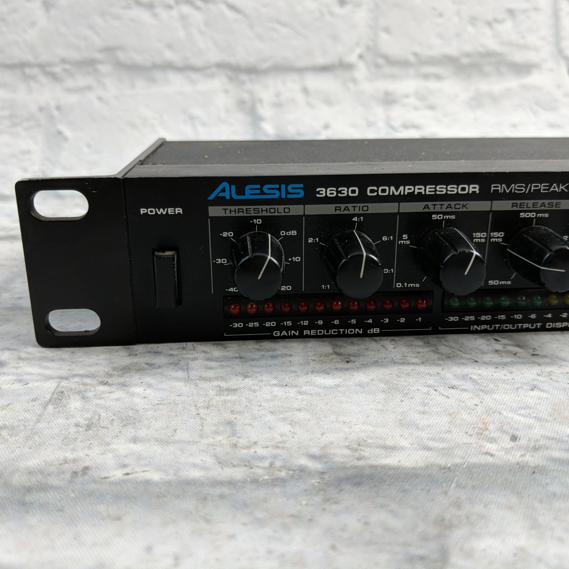Alesis 3630 Compressor Limiter with Gate