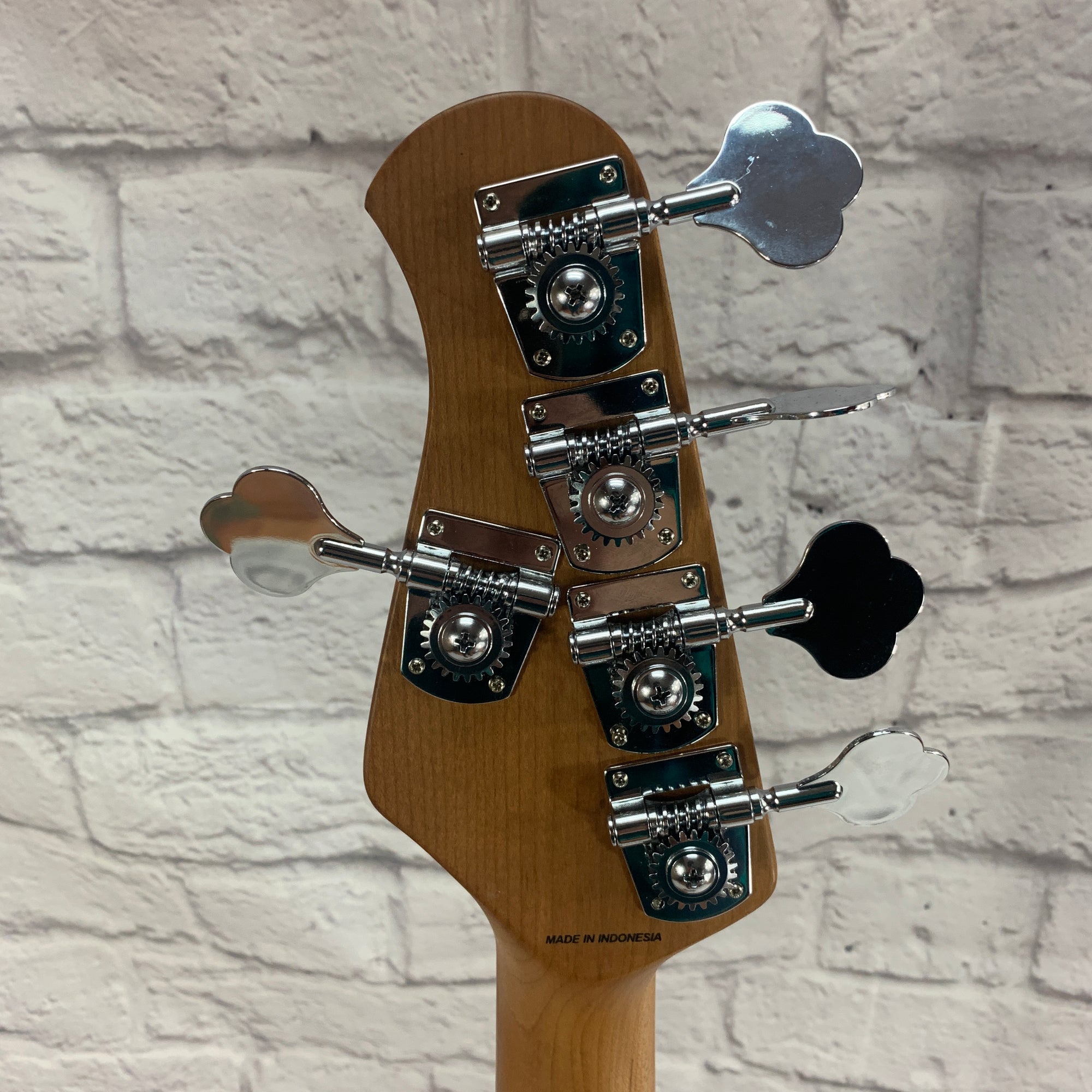 MusicMan Sterling Stingray 5 String with Bartolini Pickups & Bag