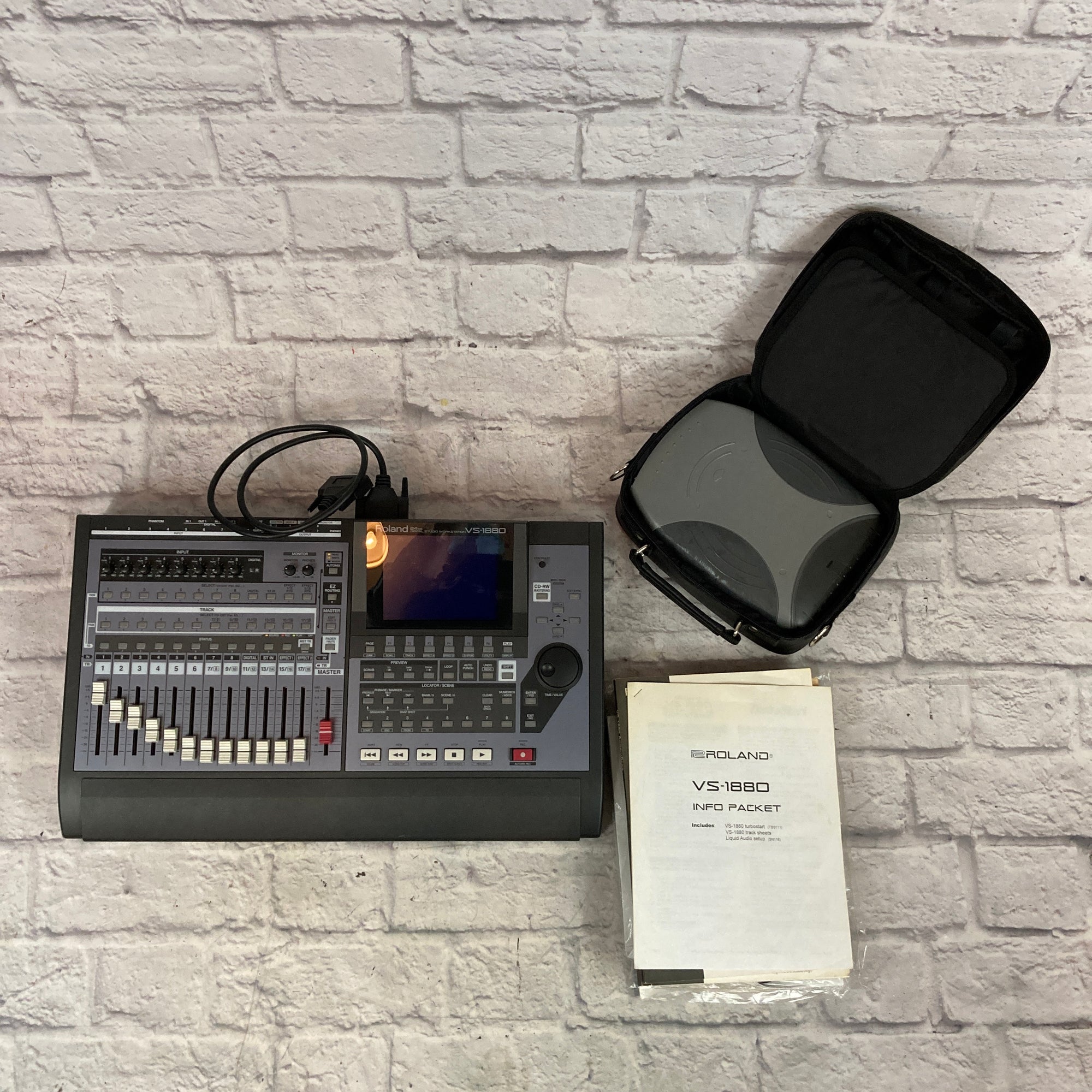 ROLAND ローランド VS-1880 MTR 中古】Roland VS-1880 MTR マルチトラックレコーダー ケース付属