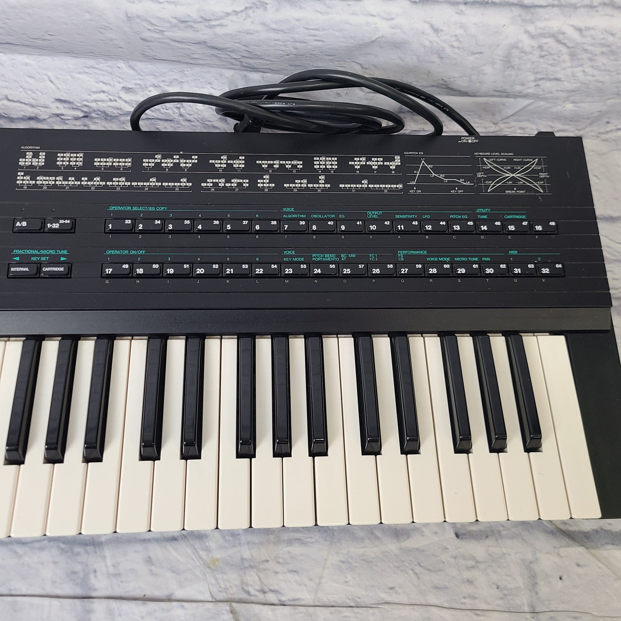 Vintage 80's Yamaha DX7 II-D FM Synth
