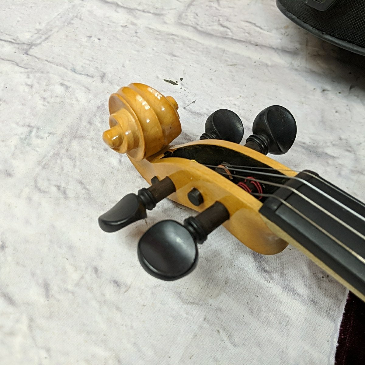 Silver Creek SC3EL Honey Blonde Electric Violin
