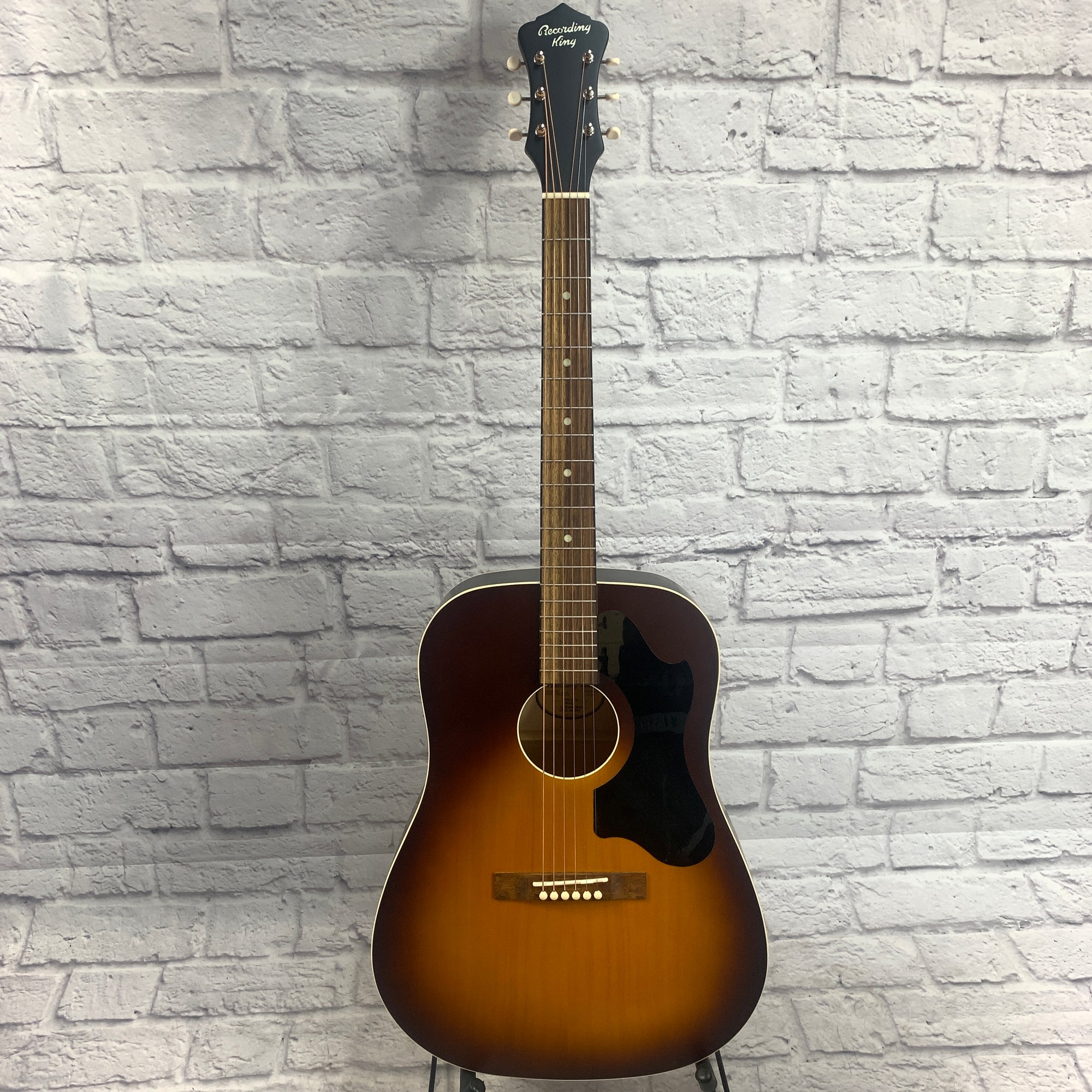 Recording King RDS9TS Dreadnaught Acoustic Guitar