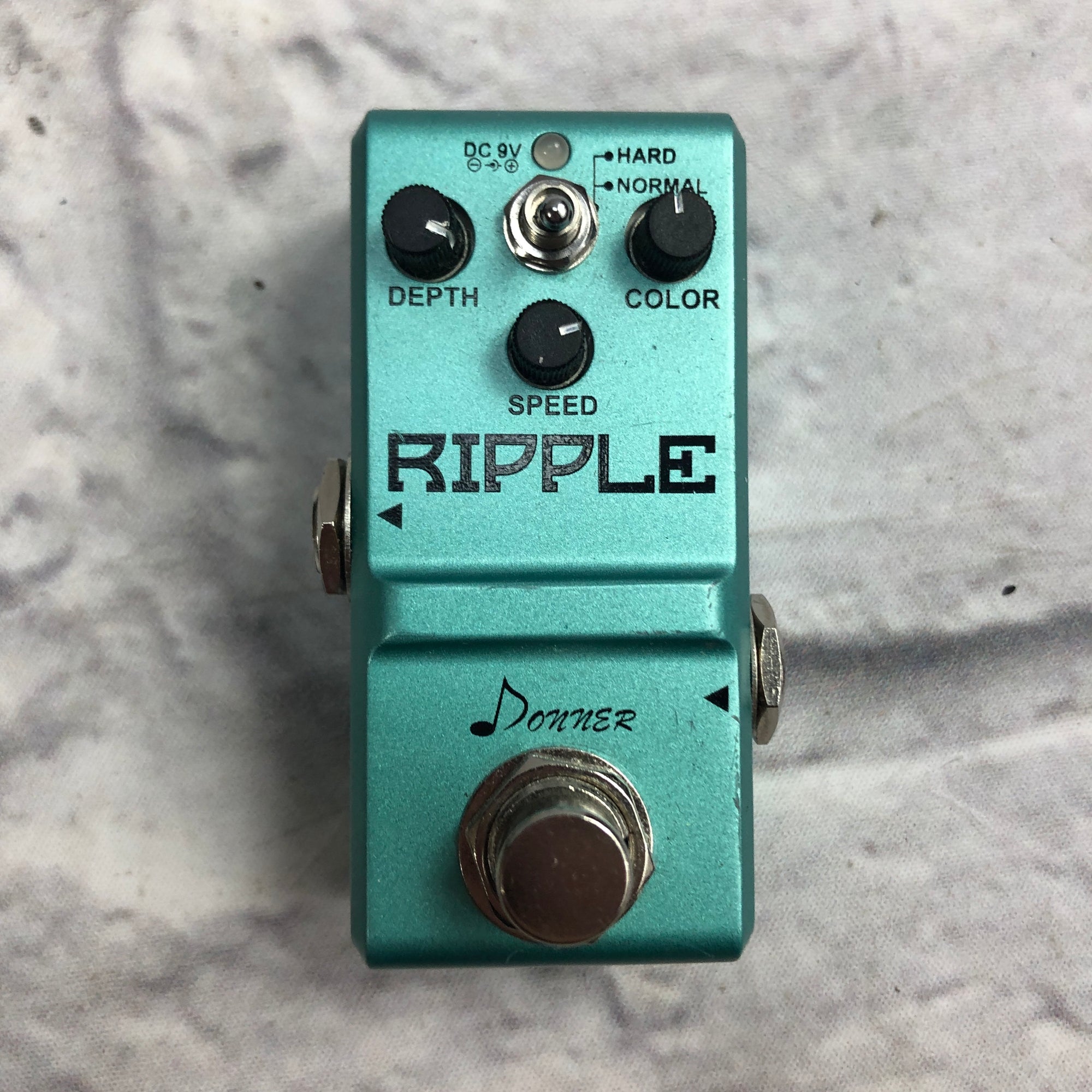 donner tremolo pedal Donner Ripple Classic Tremolo Pedal