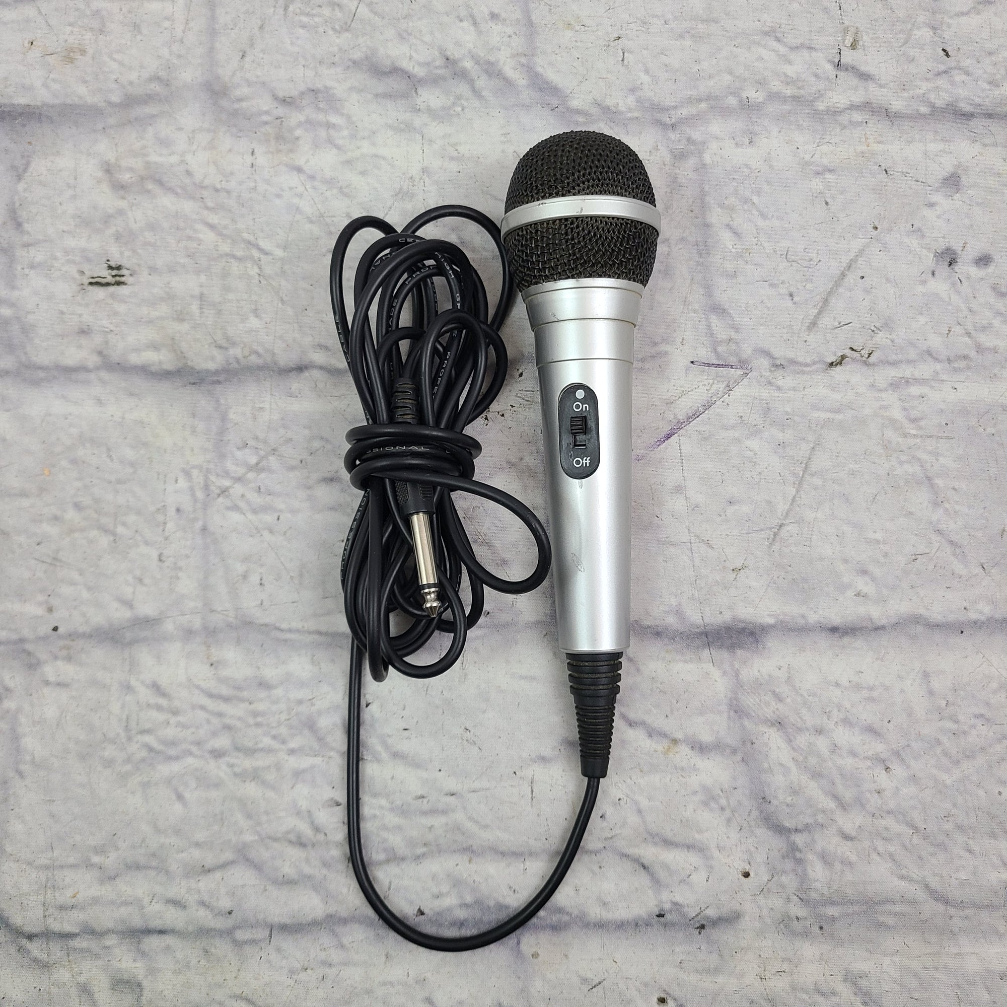 Unknown Dynamic Mic Microphone