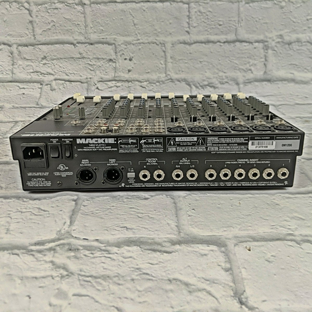 Mackie 1402-VLZPro 14-Channel Mixer