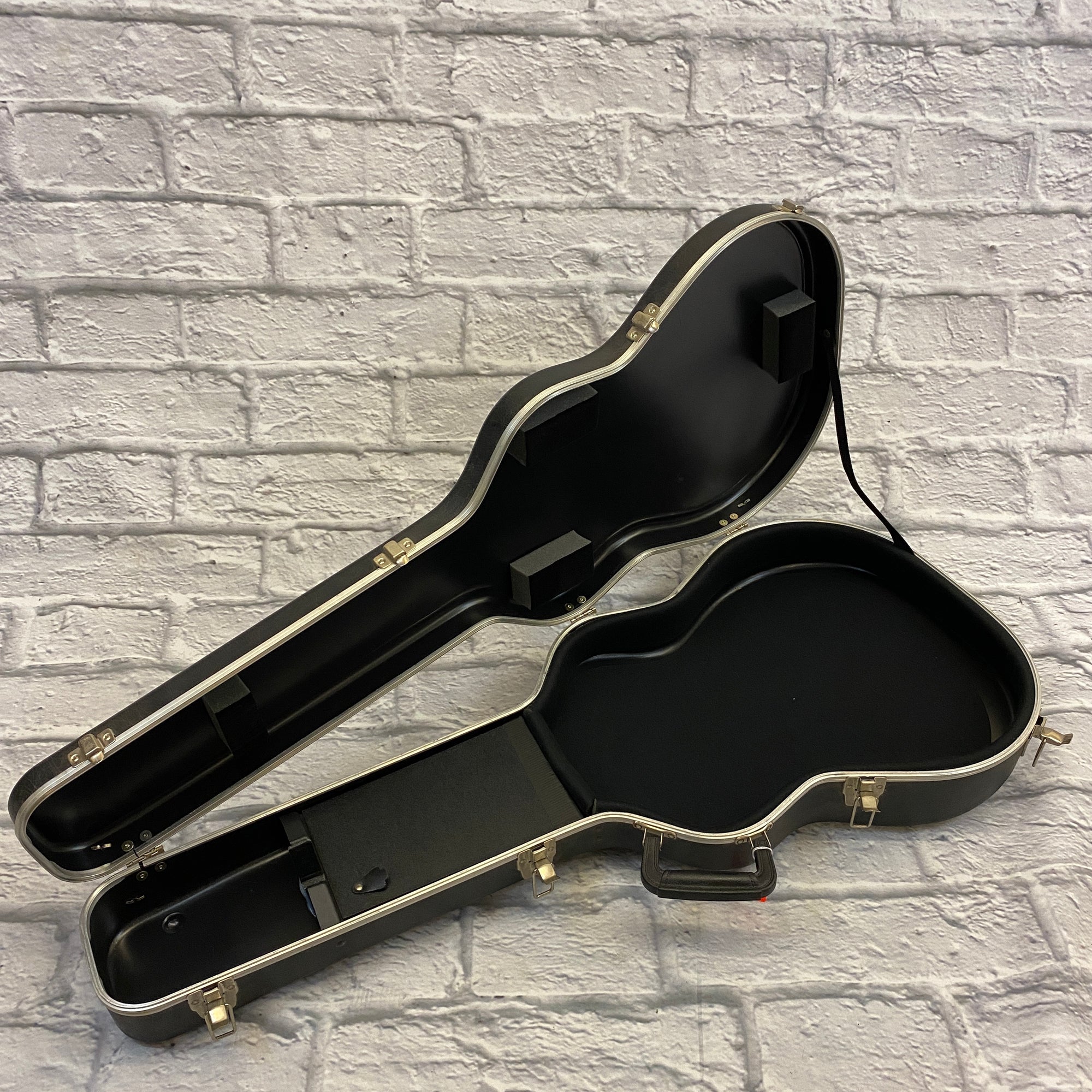 SKB Concert Acoustic Hard Case