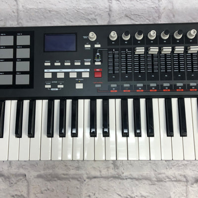 Akai MPK61 61-Key USB Keyboard Controller