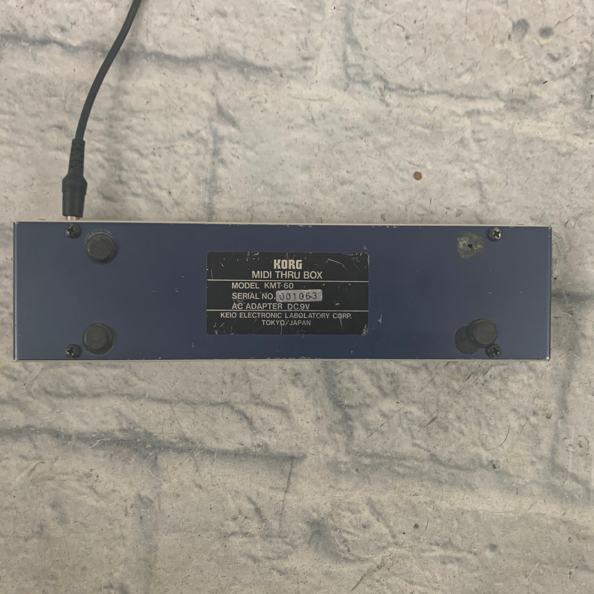 Korg KMT-60 MIDI Thru Box 1 In 5 Out