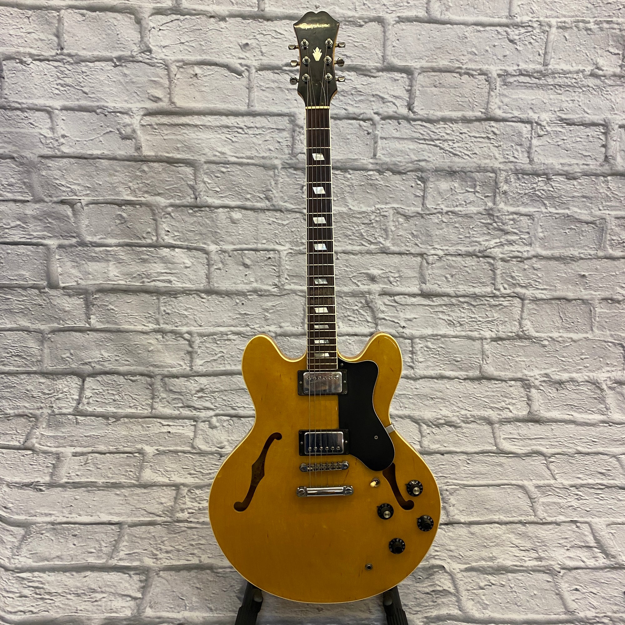 Vintage 1970s Epiphone Riviera AN w/ Case