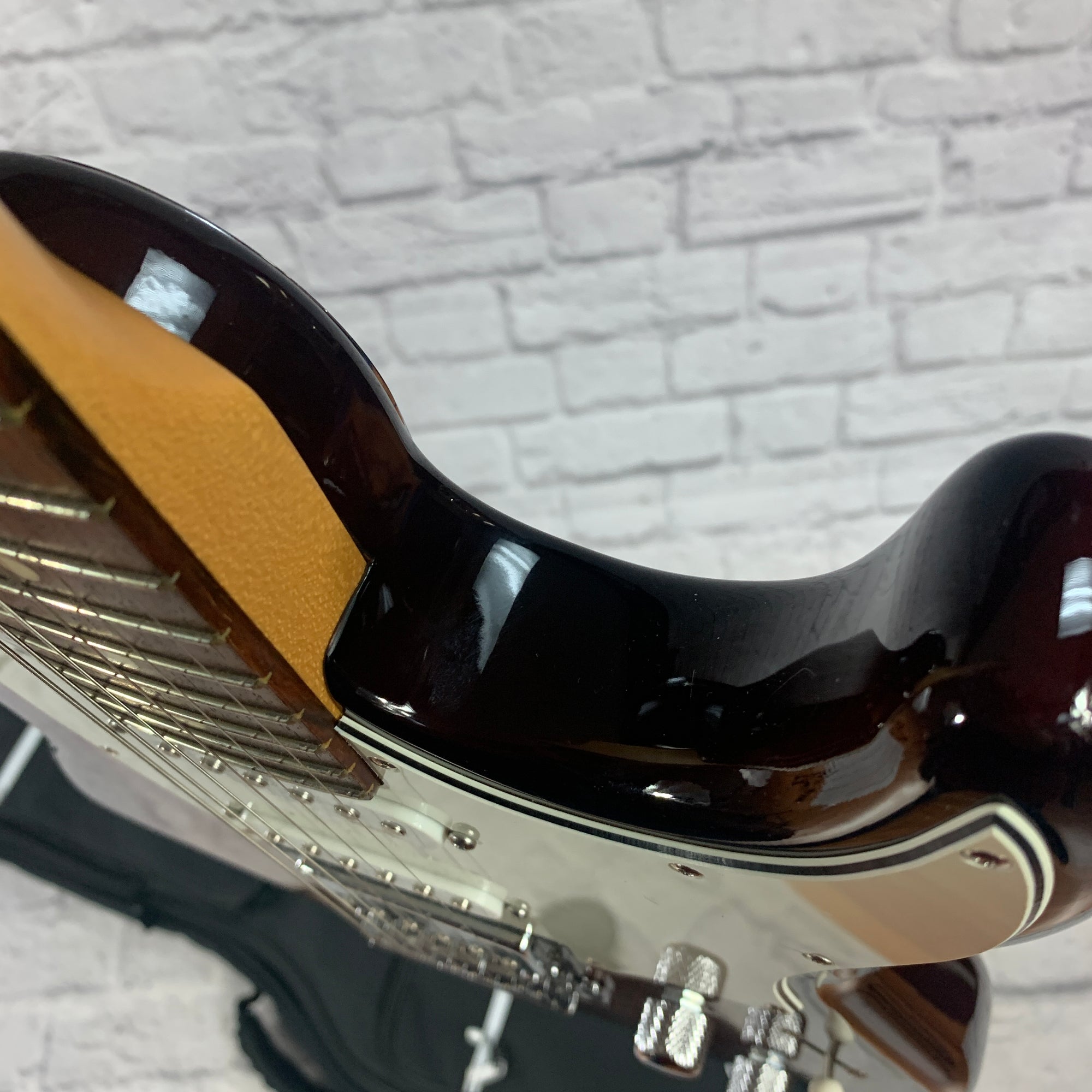 Godin Session HSS Electric Guitar Vintage Burst with Soft Case