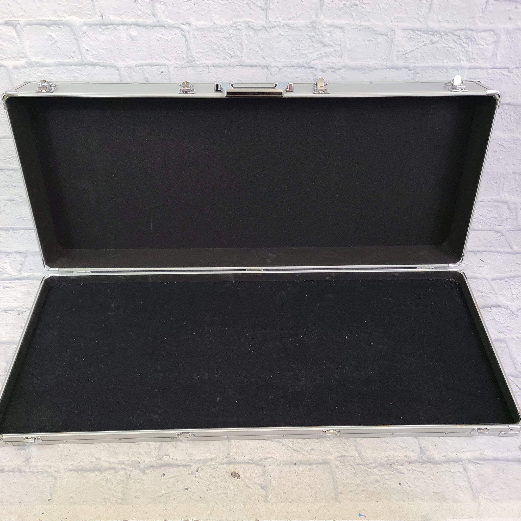 CNB PDC-410H Pedal Board/ flight case