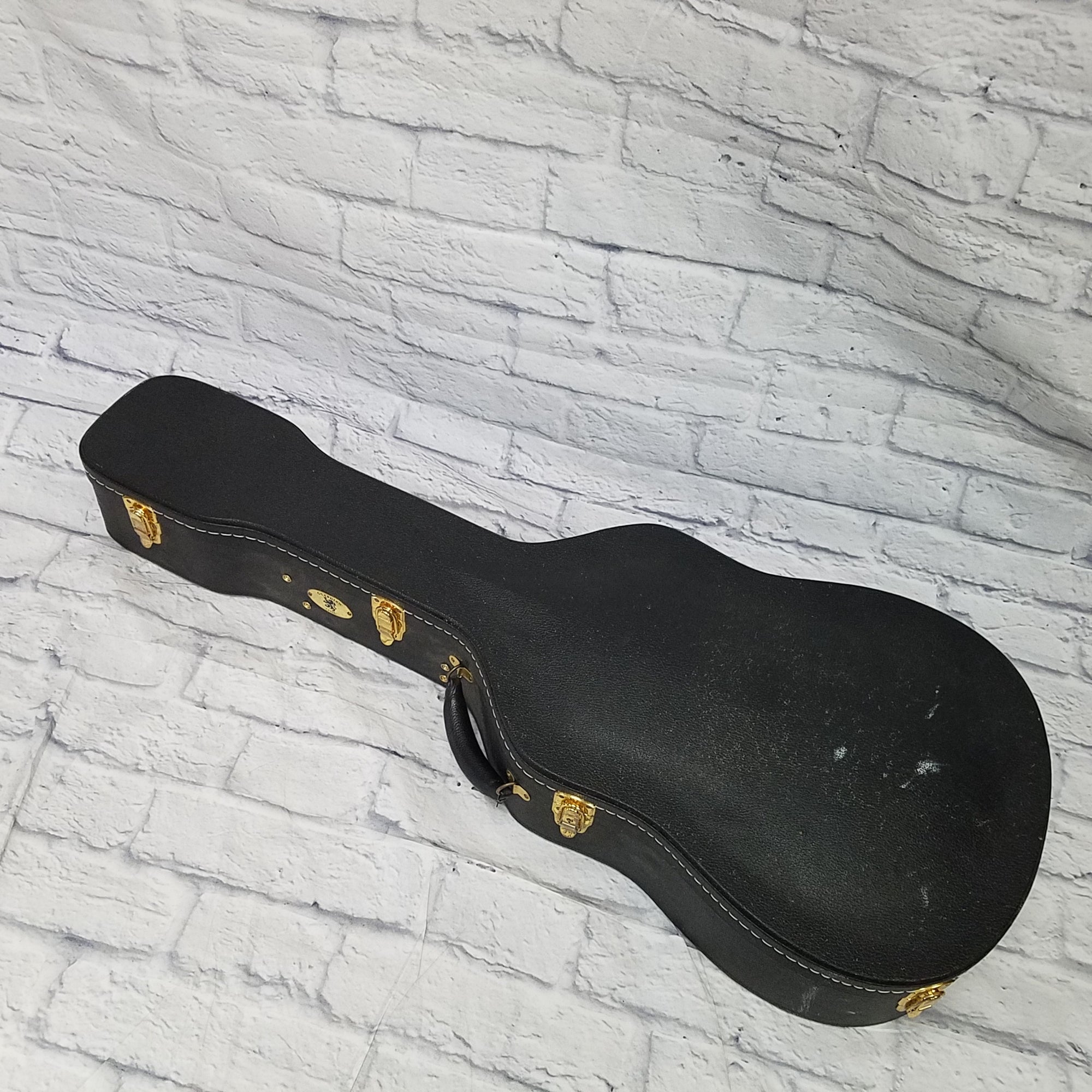 Guardian Hardshell Case for Acoustic Guitars
