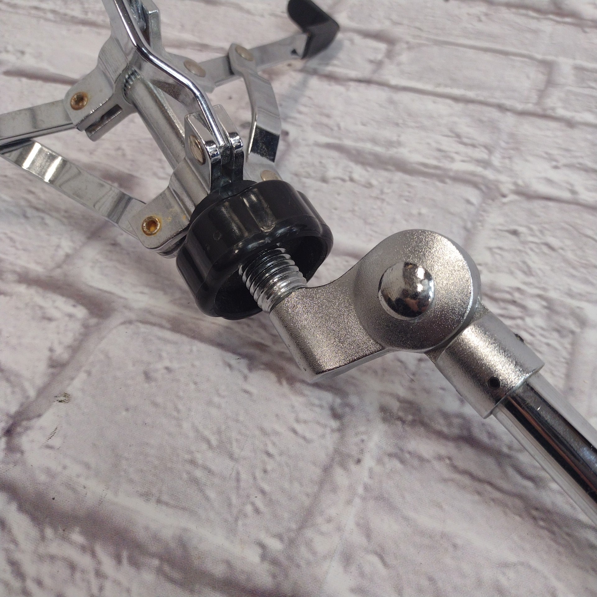 Unknown Snare Basket Top Drum Mount