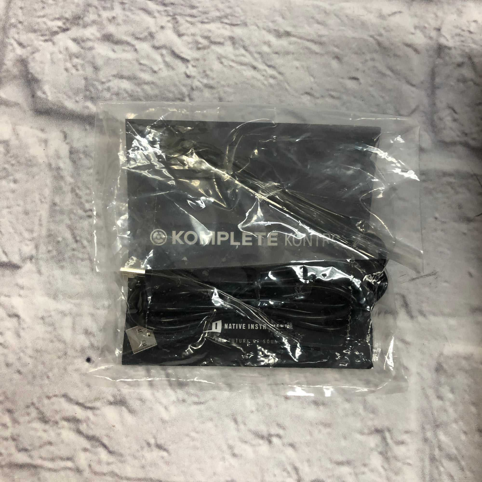Native Instruments A61 61 Key Controller