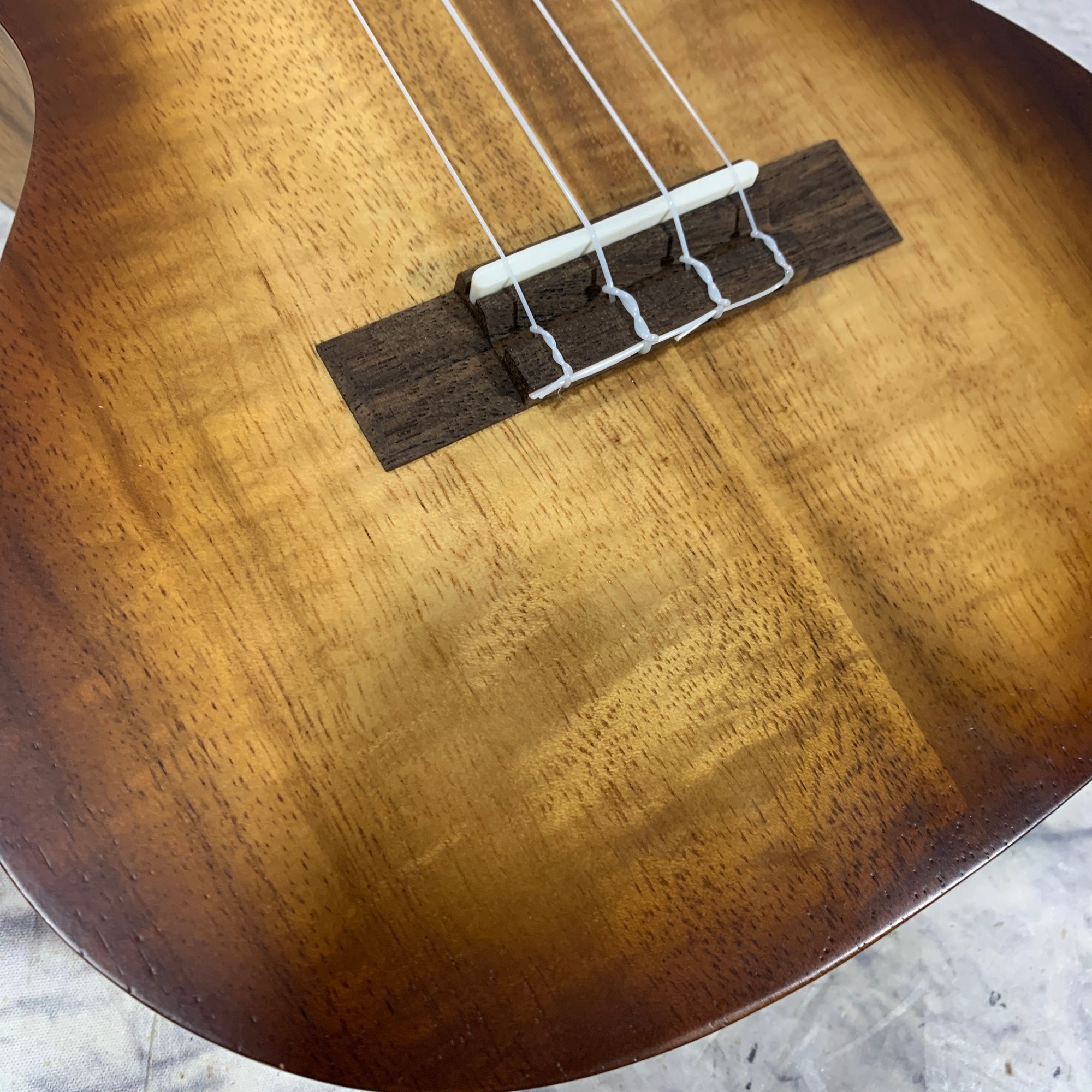 Cordoba 28T-CE Tenor Ukulele