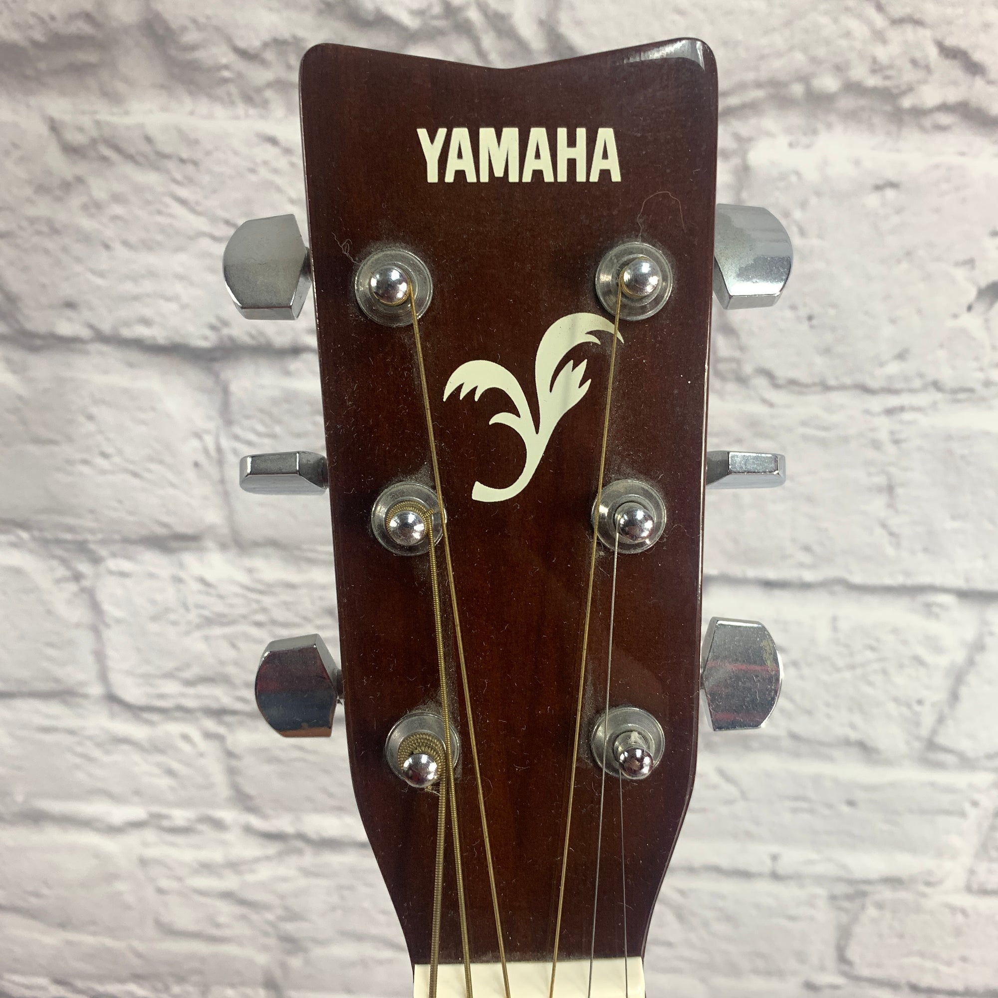 Yamaha F-340 Acoustic Guitar - Evolution Music