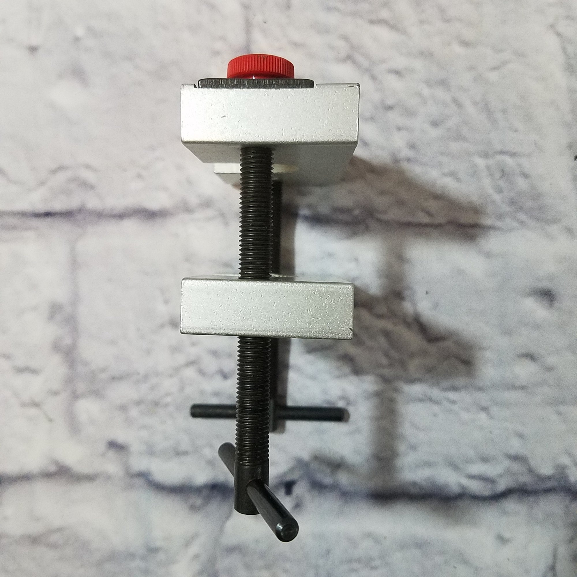 Bobcat Mouthpiece Puller