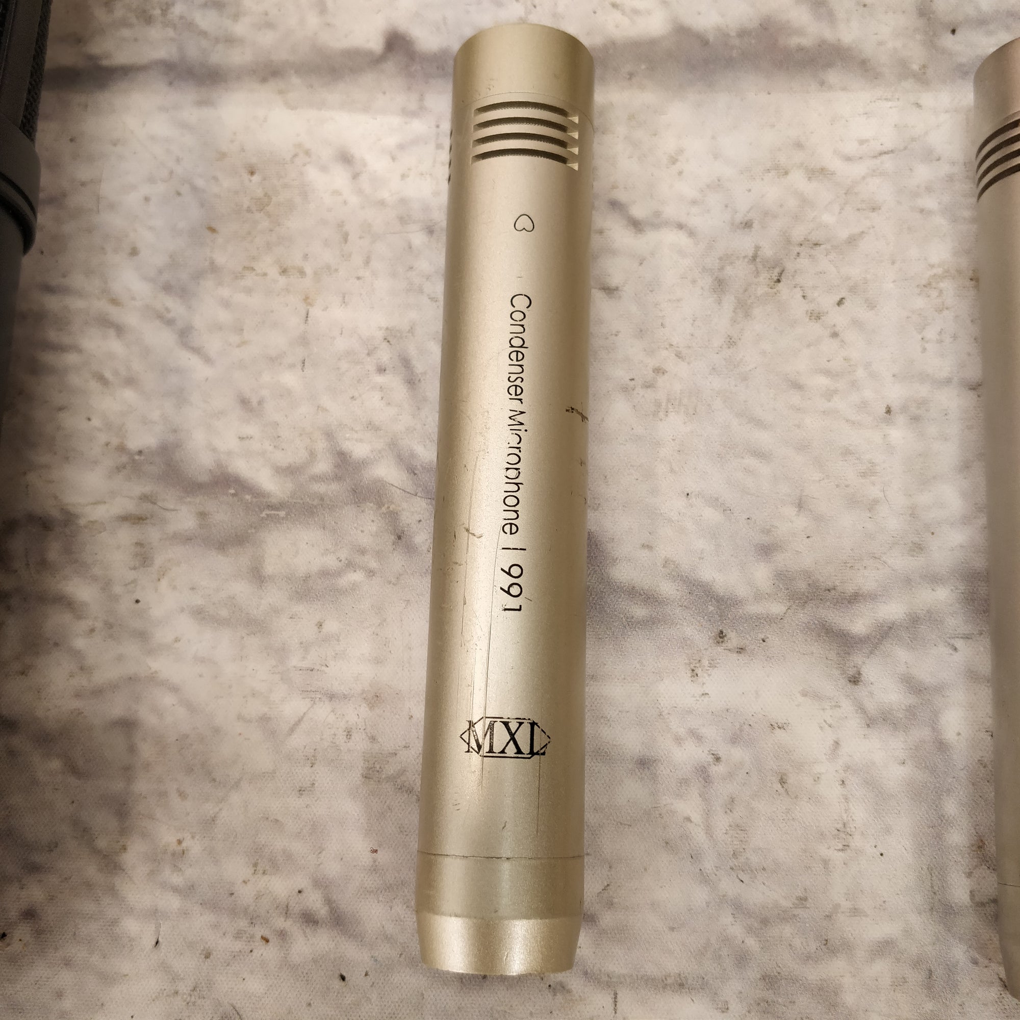 Nady 3pc Microphone Set w Diaphragm Condenser Microphone and Two CM90 Condenser Microphones