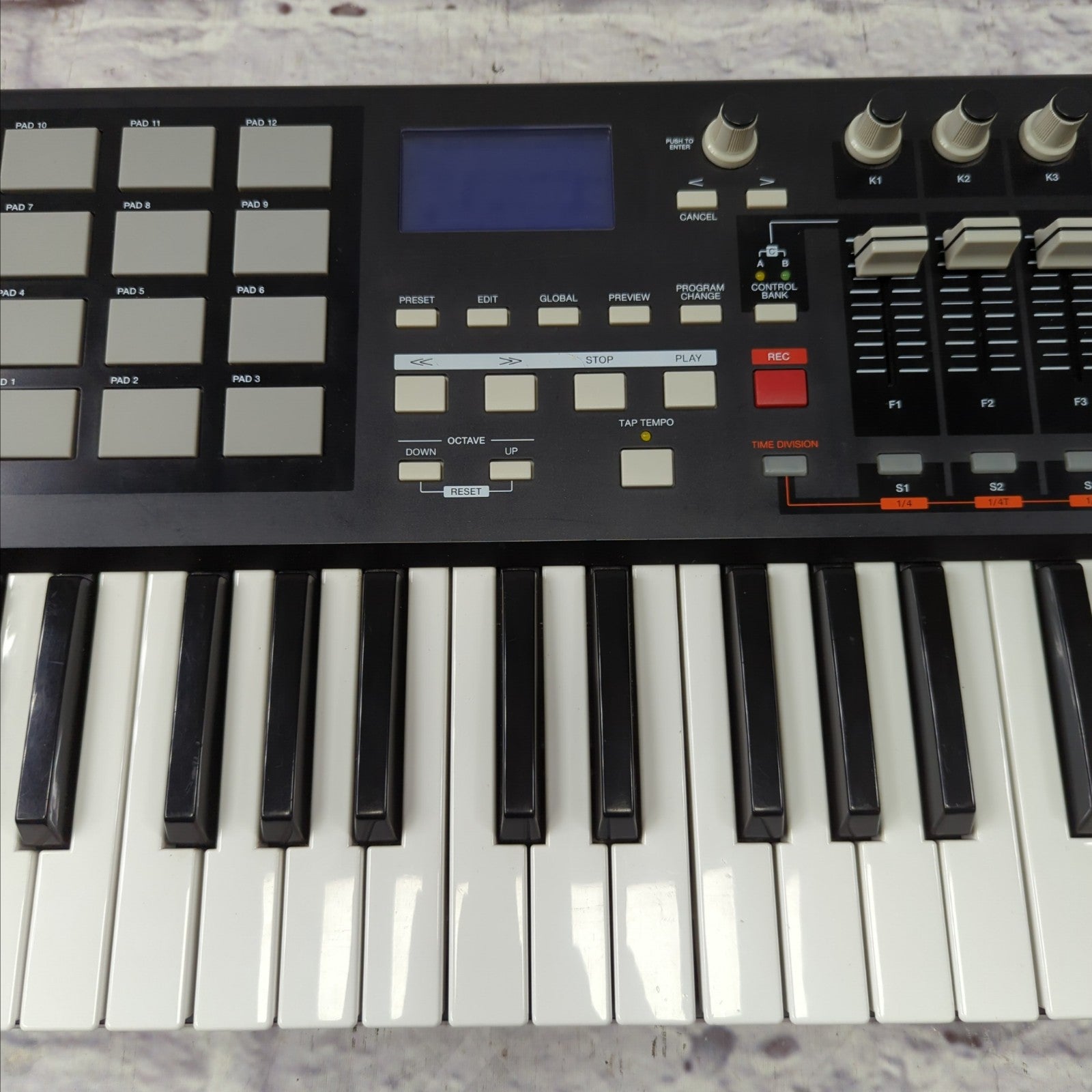 Akai MPK49 49 Key Midi Controller