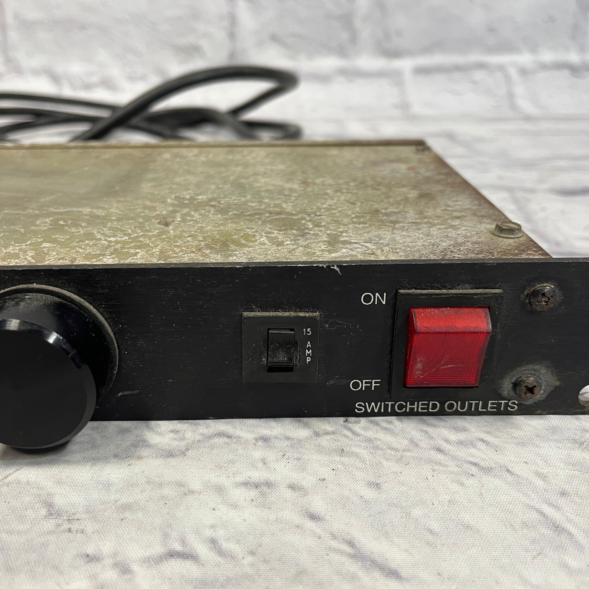 Furman PL-Plus Power Conditioner