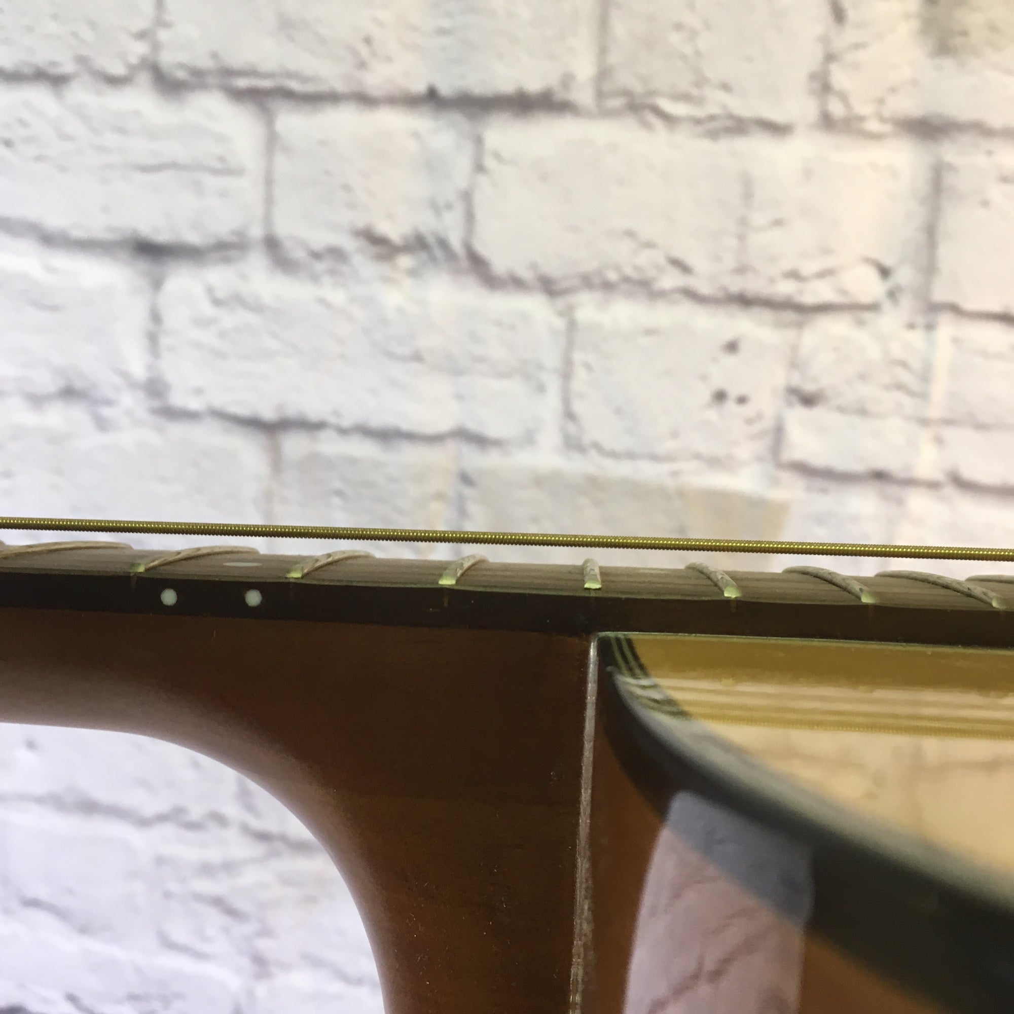 Yamaha F335 Acoustic Guitar