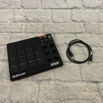 Akai MPD218 MIDI USB 16 Pad Controller