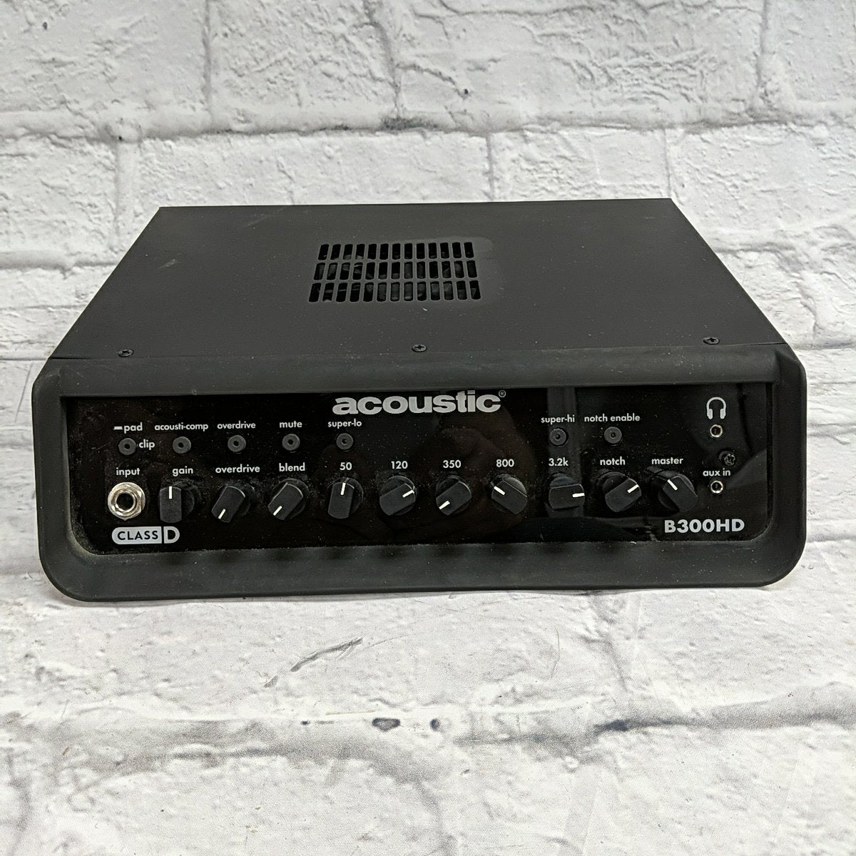 Acoustic B300HD Bass Head