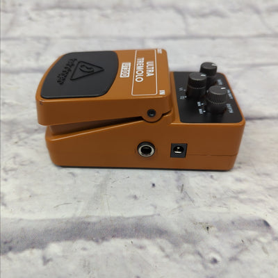 Behringer UT300 Ultra Tremolo