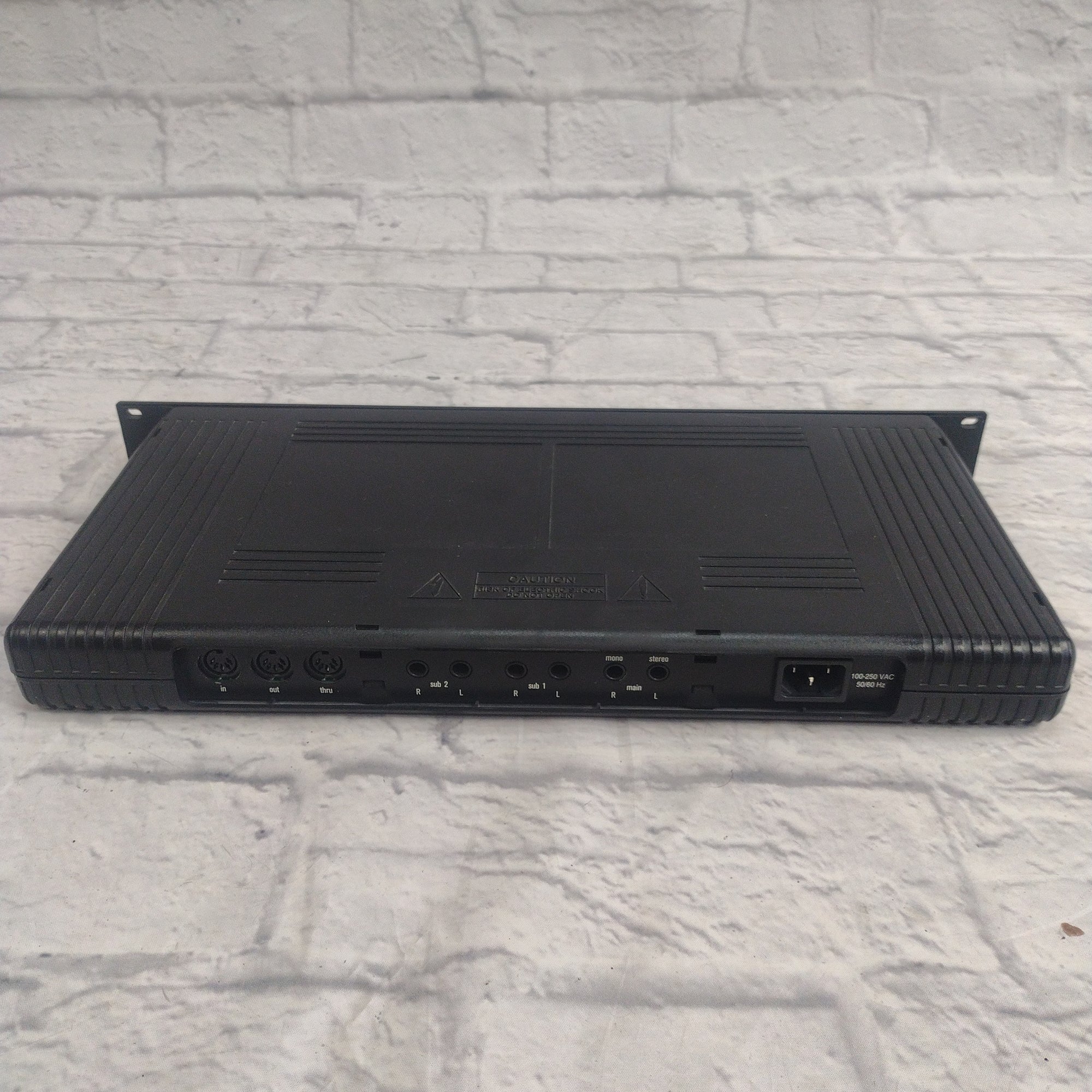 EMU Proteus 1 Pop / Rock Rackmount Synth