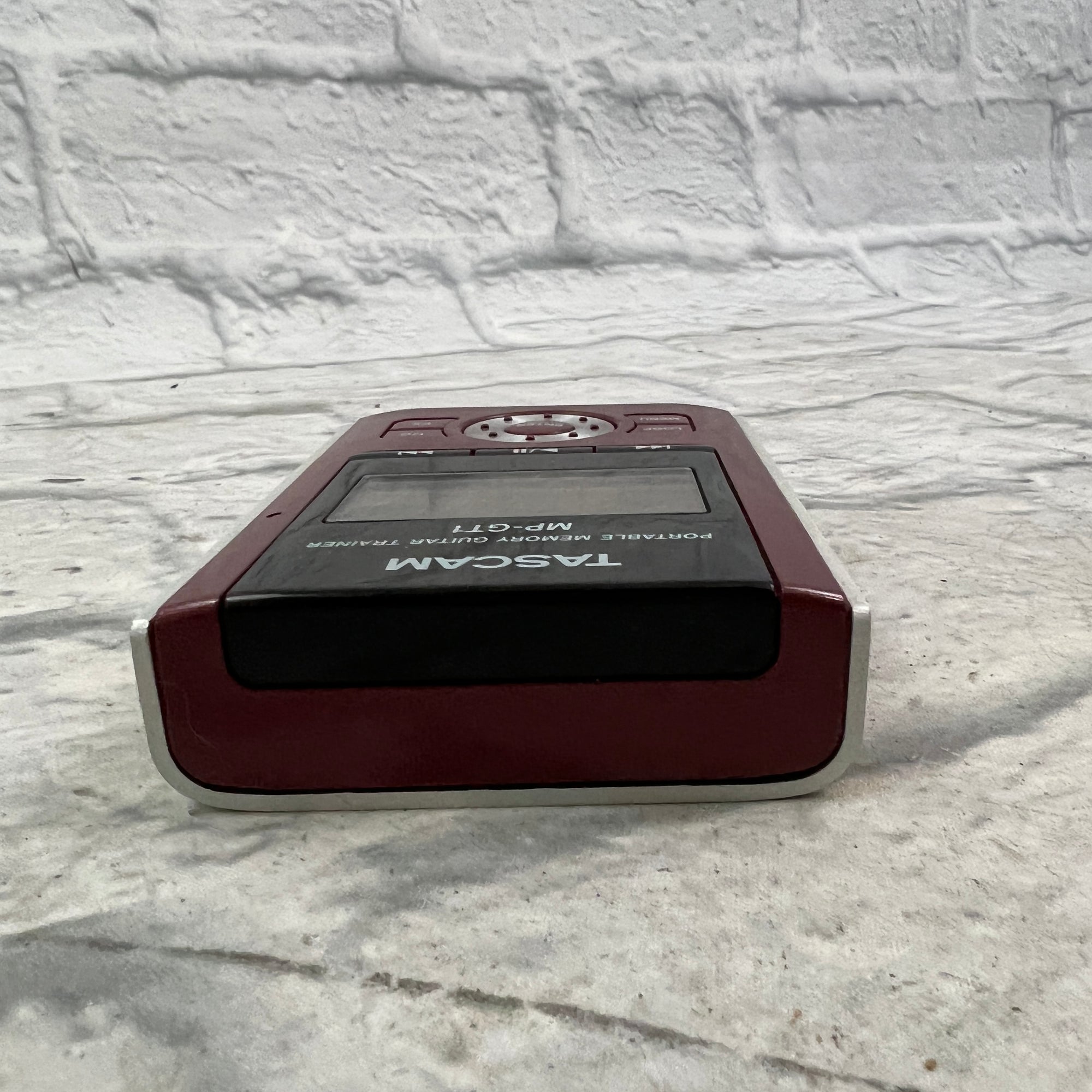 Tascam MP-GT1 Portable Memory Guitar Trainer