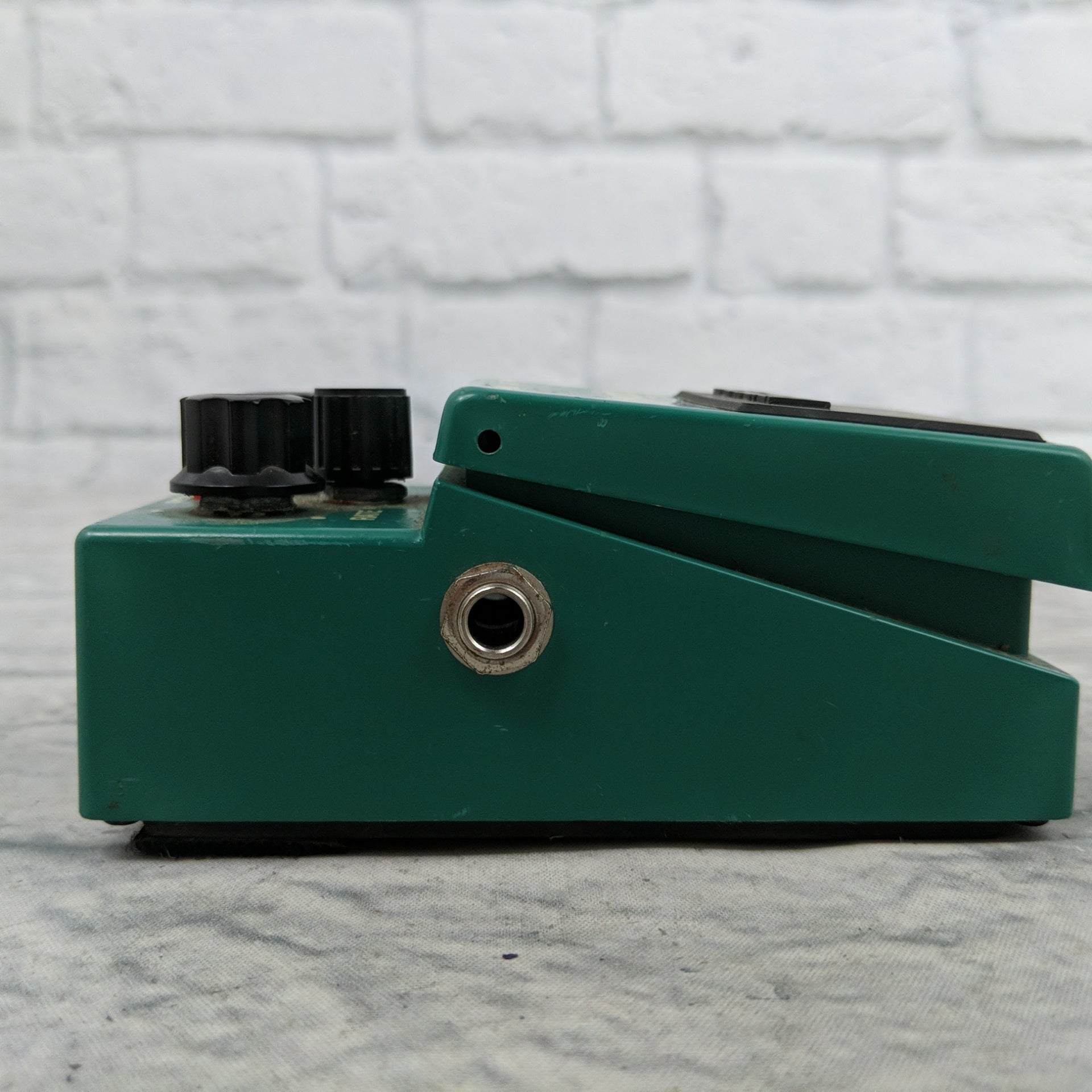 Boss TR-2 Tremolo Pedal