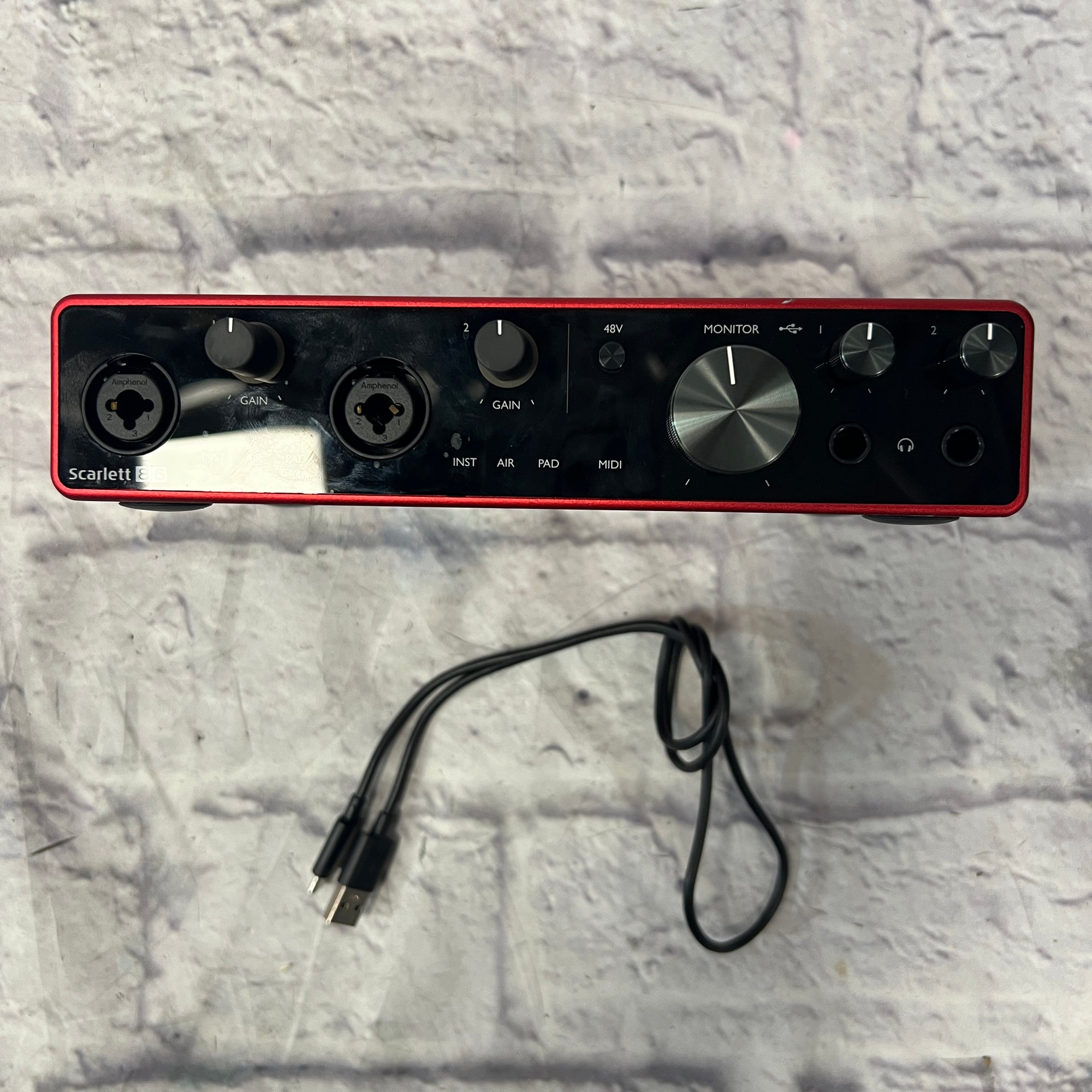 Focusrite Scarlett 8i6 USB-C Recording Interface