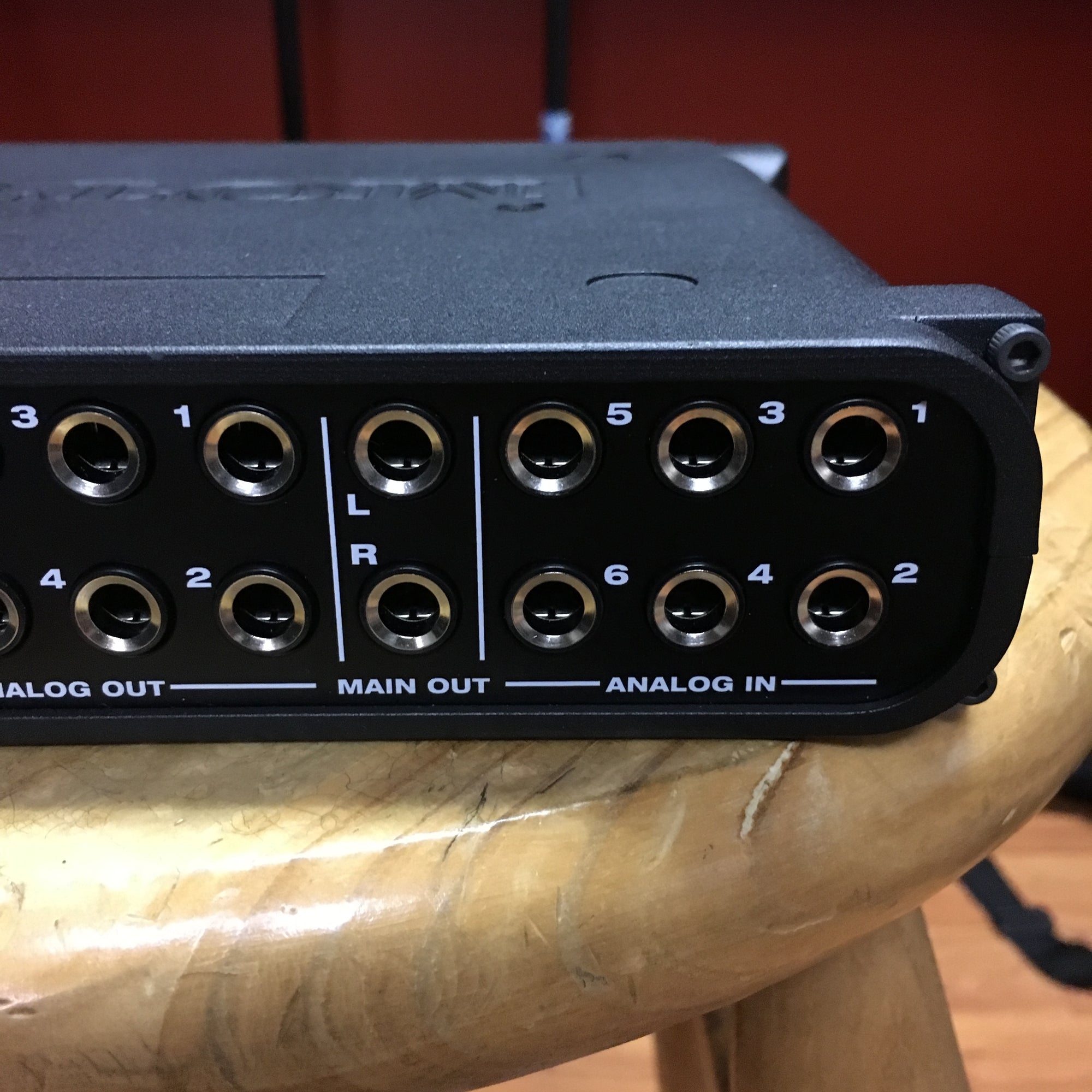 MOTU UltraLite mk4　USBオーディオインターフェイス UltraLite-mk4 - MOTU | 株式会社ハイ・リゾリューション