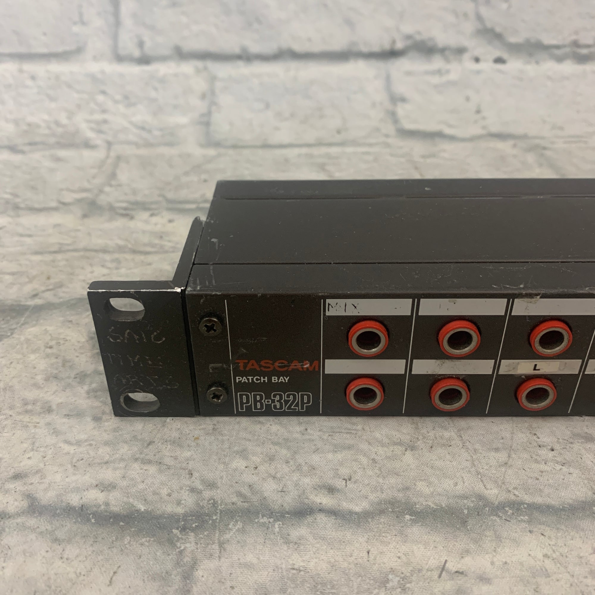 Tascam PB-32P Rack Patchbay - Evolution Music