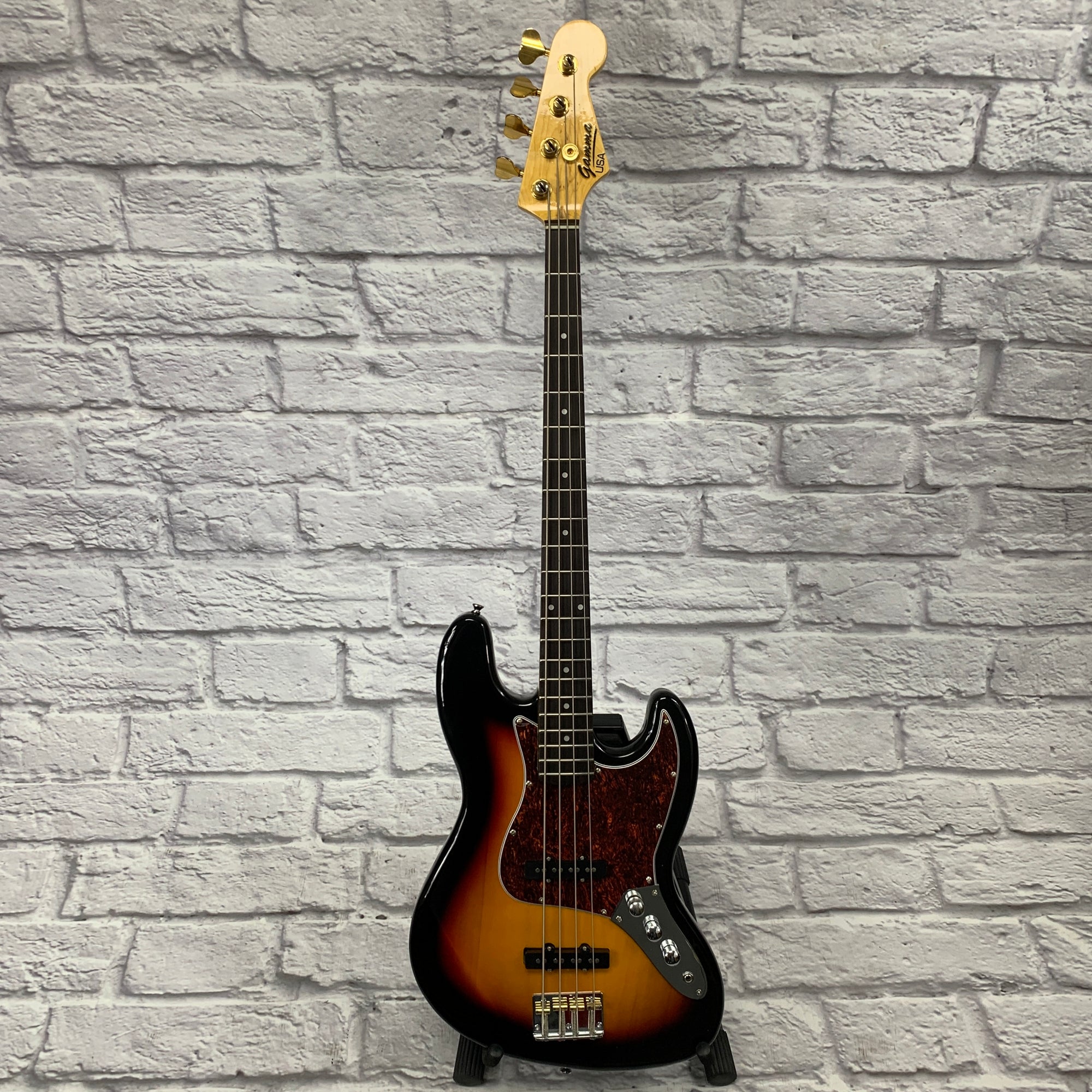 Gamma 4-String Bass Sunburst