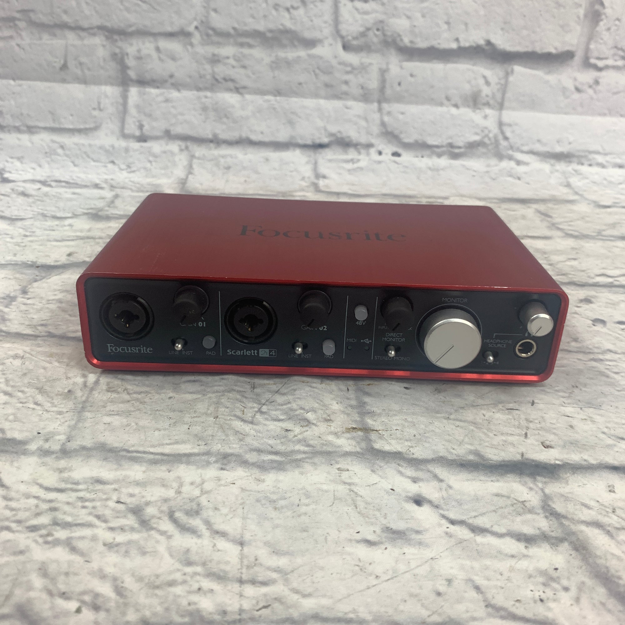 Focusrite Scarlett 2i4 USB Recording Interface