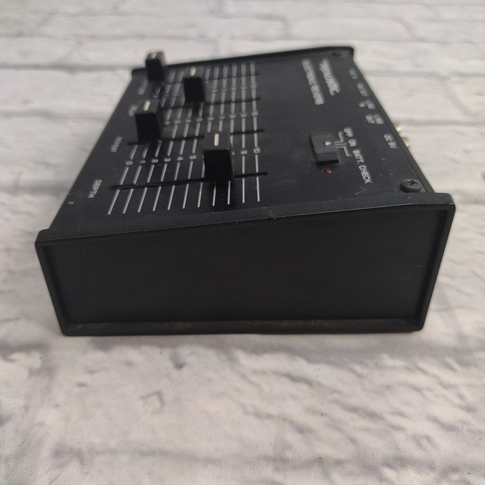 Realistic 32-1110B Reverb Unit