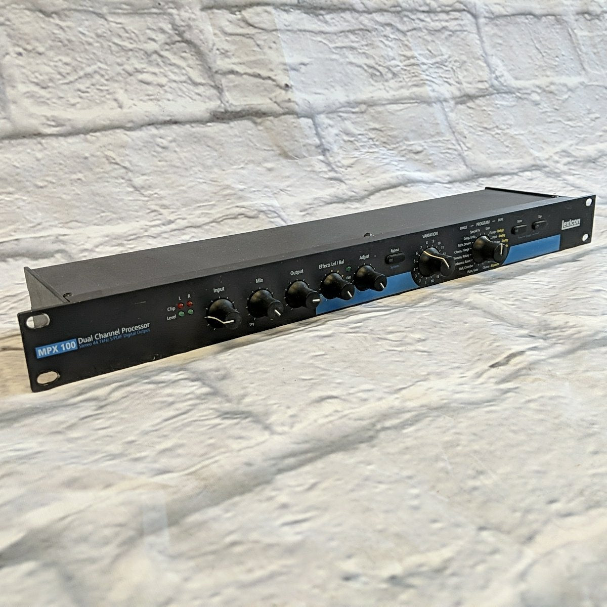 Lexicon MPX 1000 Dual Channel Effects Processor - Evolution Lexicon MPX 1000 Dual Channel Effects Processor - Evolution