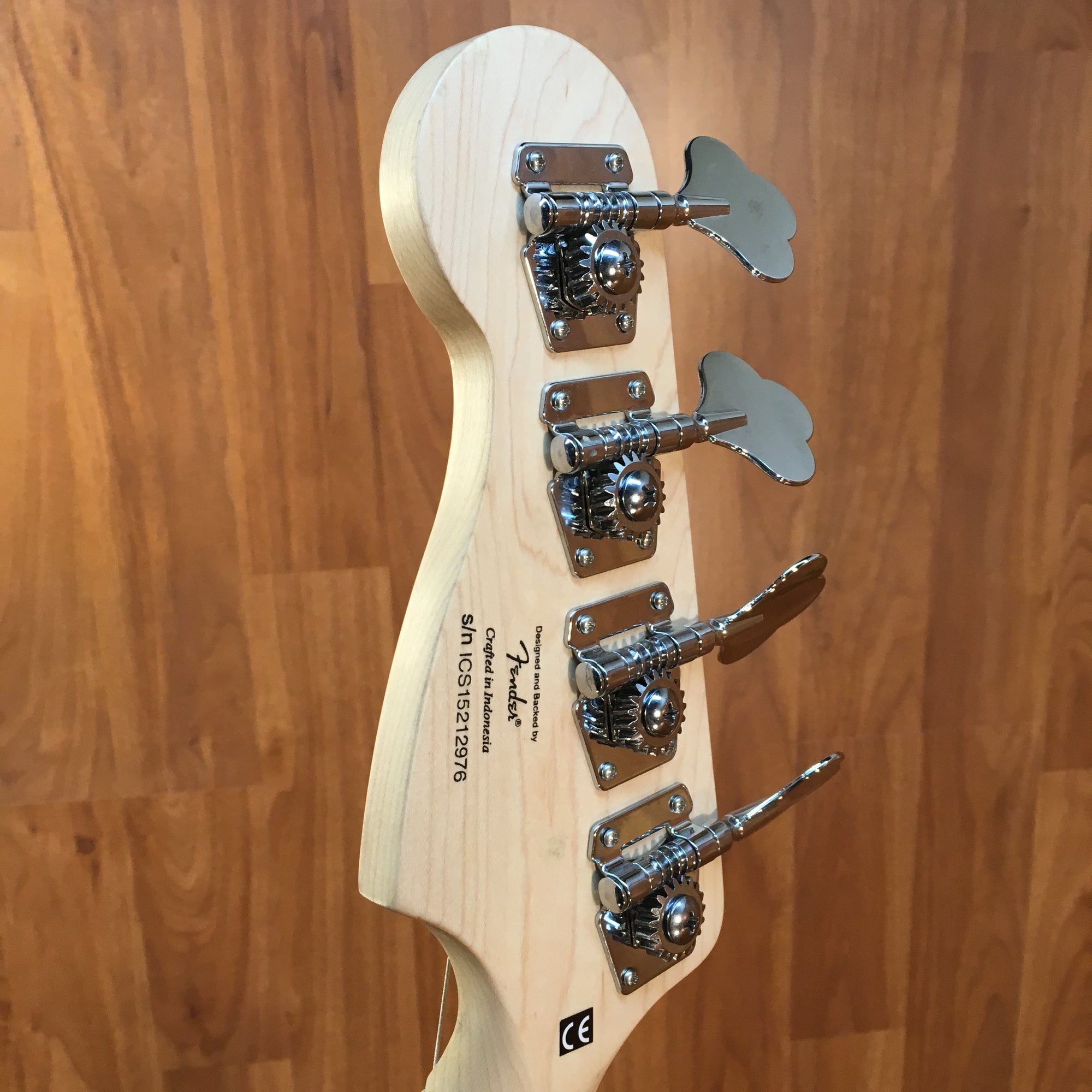 ** Squier Deluxe Jazz Bass Active IV Partscaster