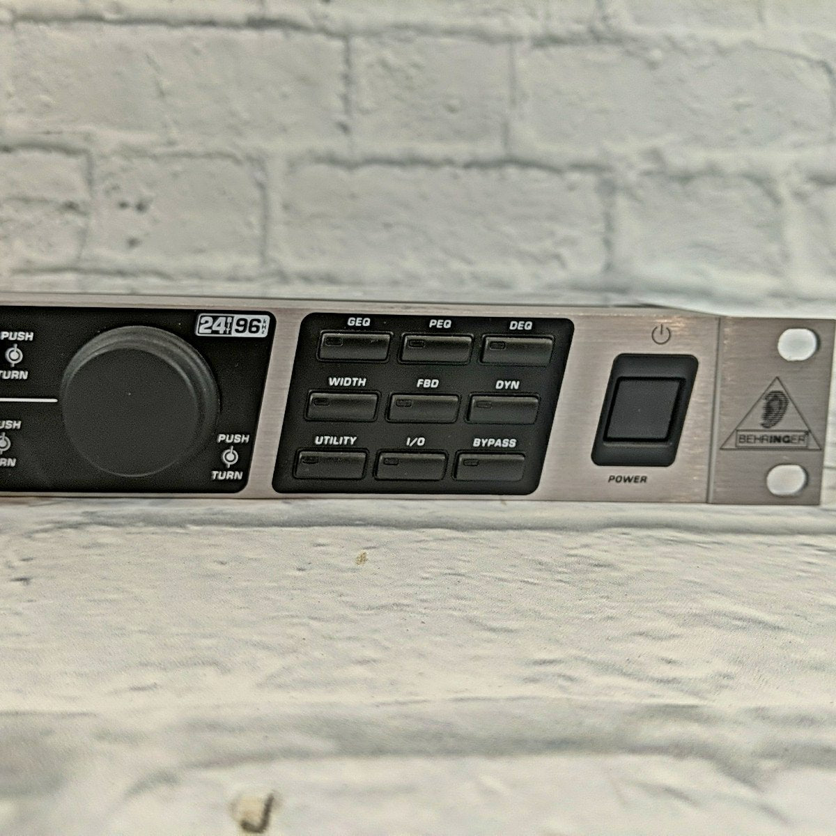 Behringer UltraCurve DEQ2496 Rack EQ