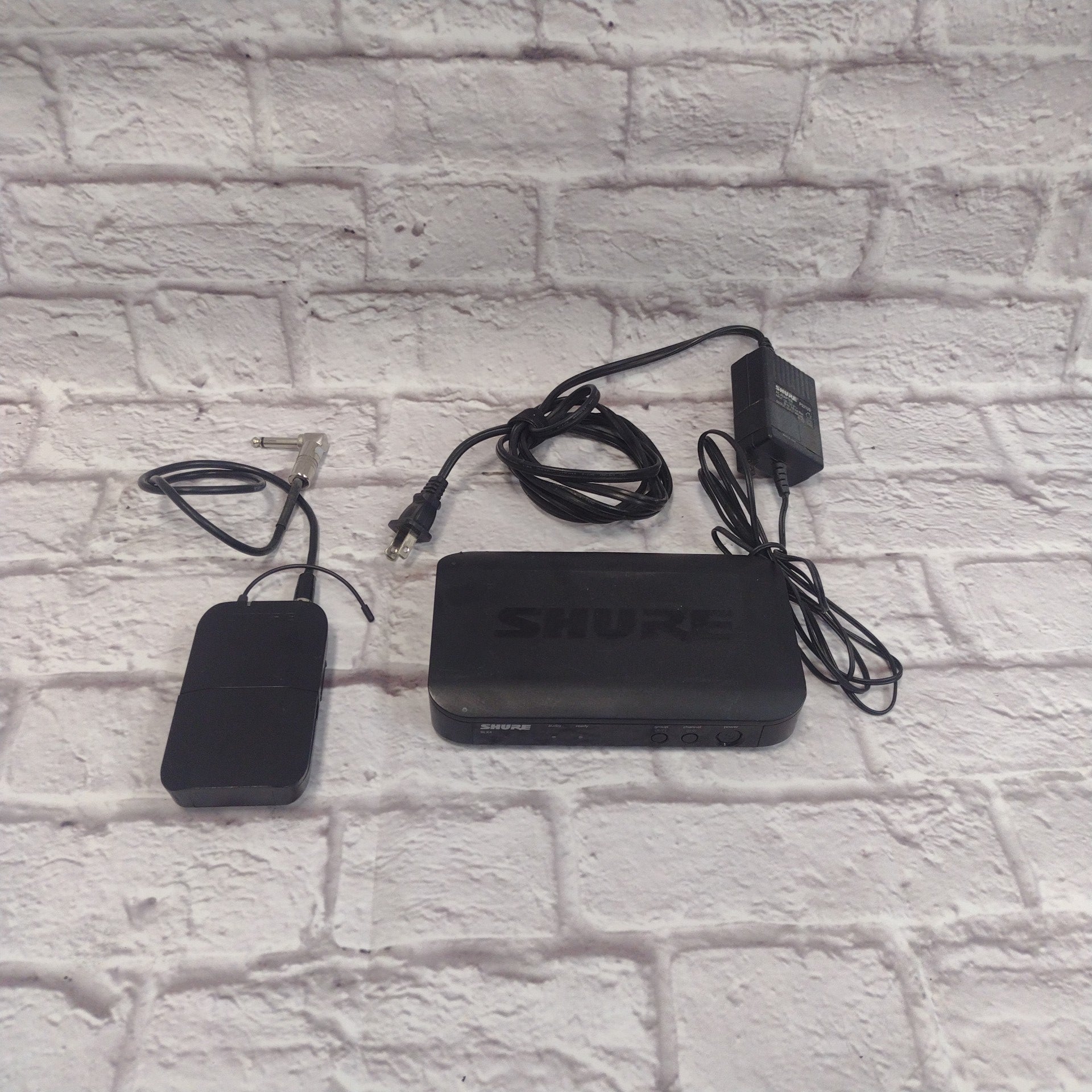 Shure BLX Wireless Instrument Outfit 518-542mhz