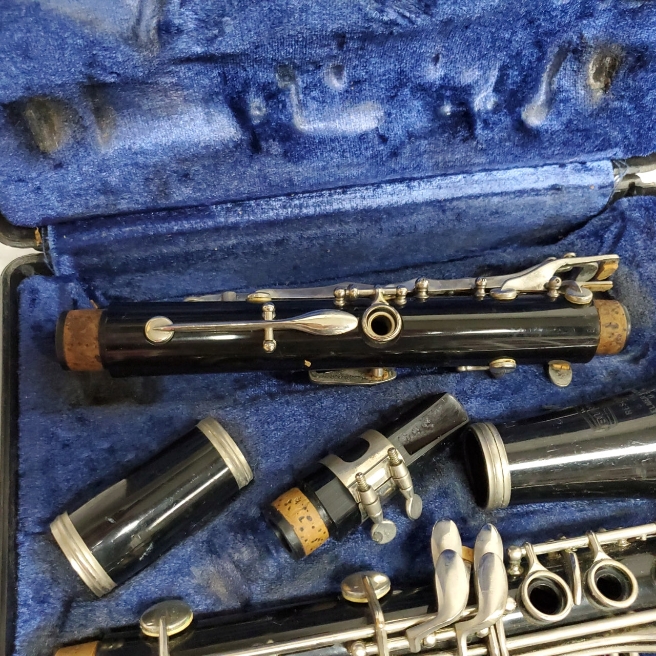 1980's Bundy Clarinet with case and mouthpiece
