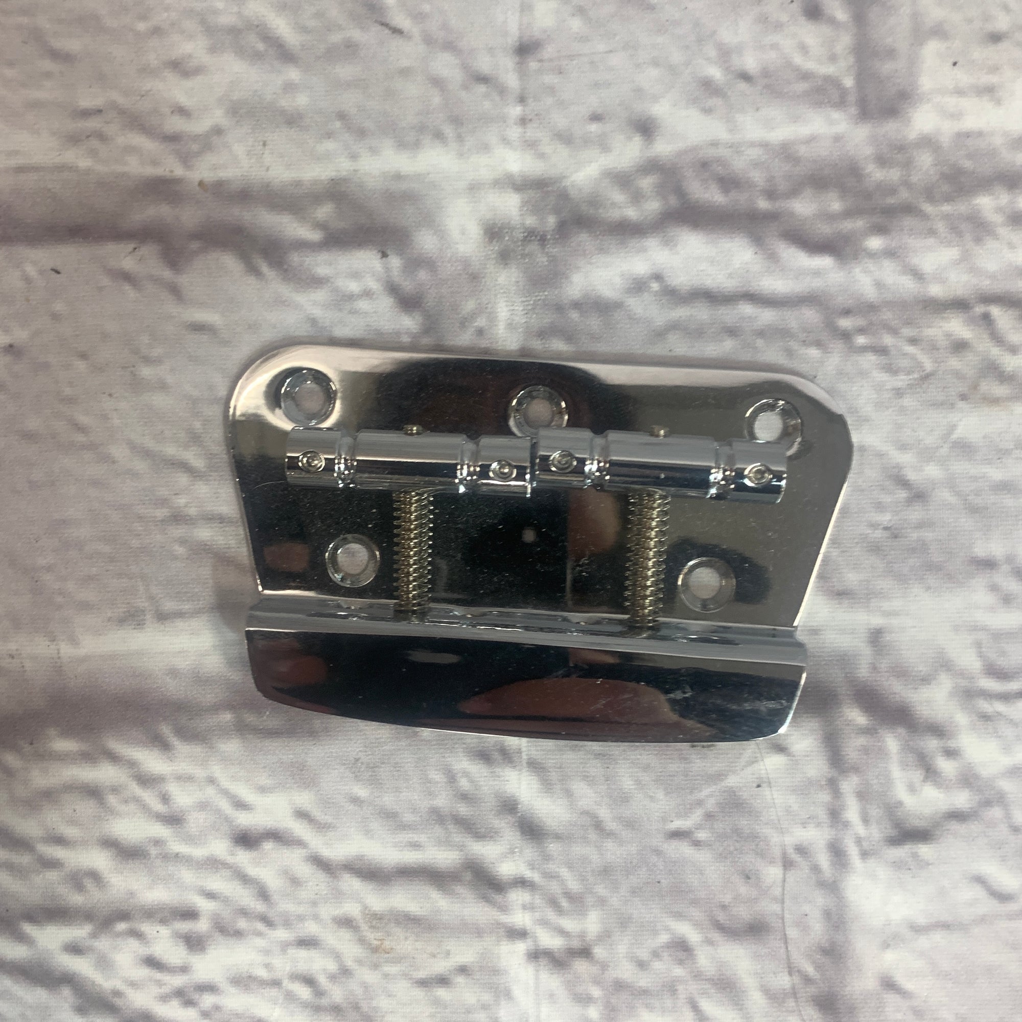 Squier Bronco Bass Bridge Evolution Music