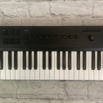 Native Instruments Komplete A61 Midi Controller