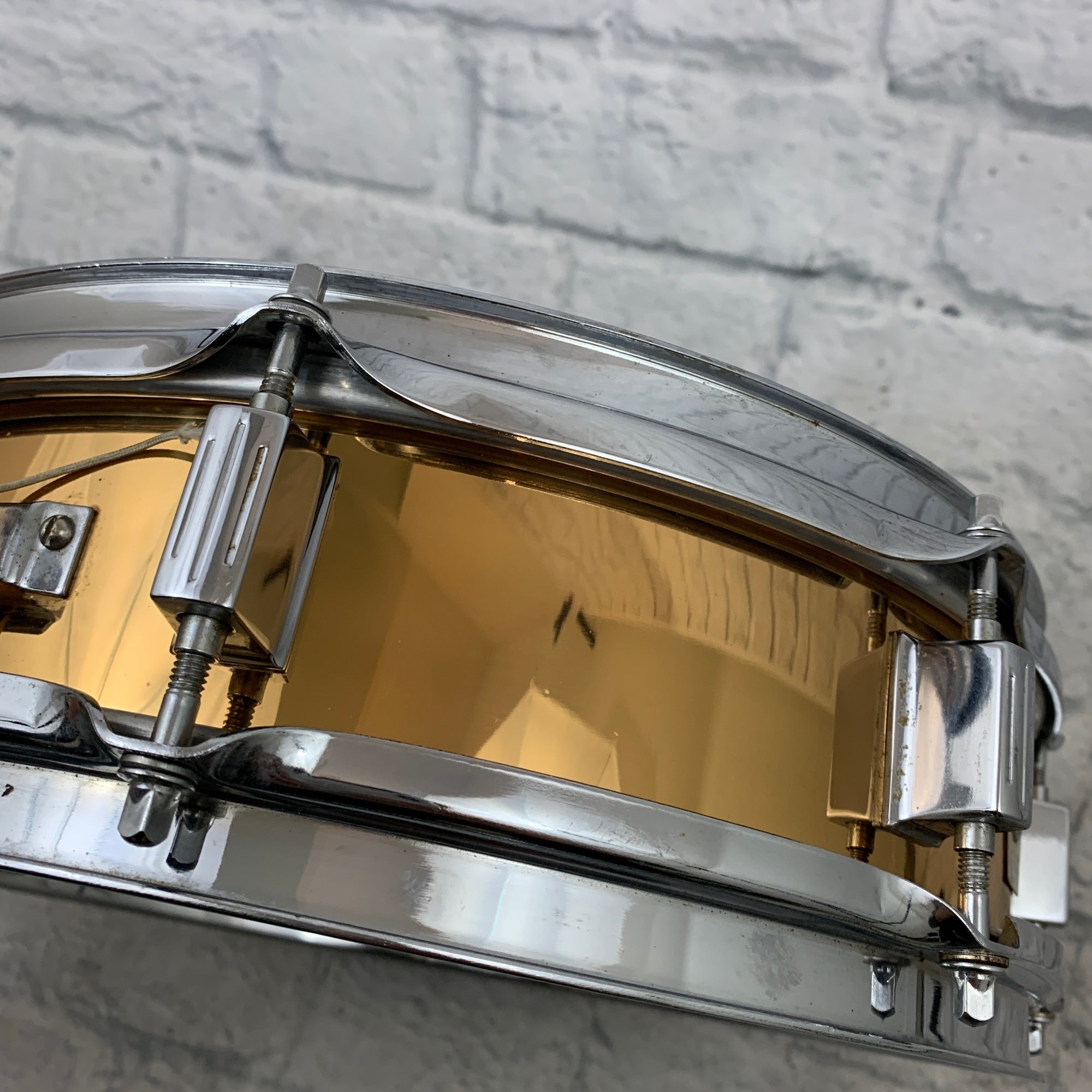 Ludwig LB553 Bronze Piccolo 3x13" 8-Lug Snare Drum