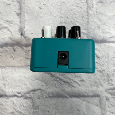 Electro-Harmonix Eddy Analog Vibrato and Chorus Pedal