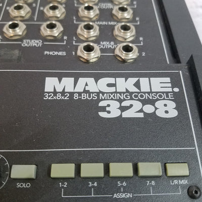 Mackie 32x8 8-Bus 32 Channel Analog Mixer with Power Supply