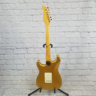 Fernandes Stratocaster Copy With Molded Hardcase